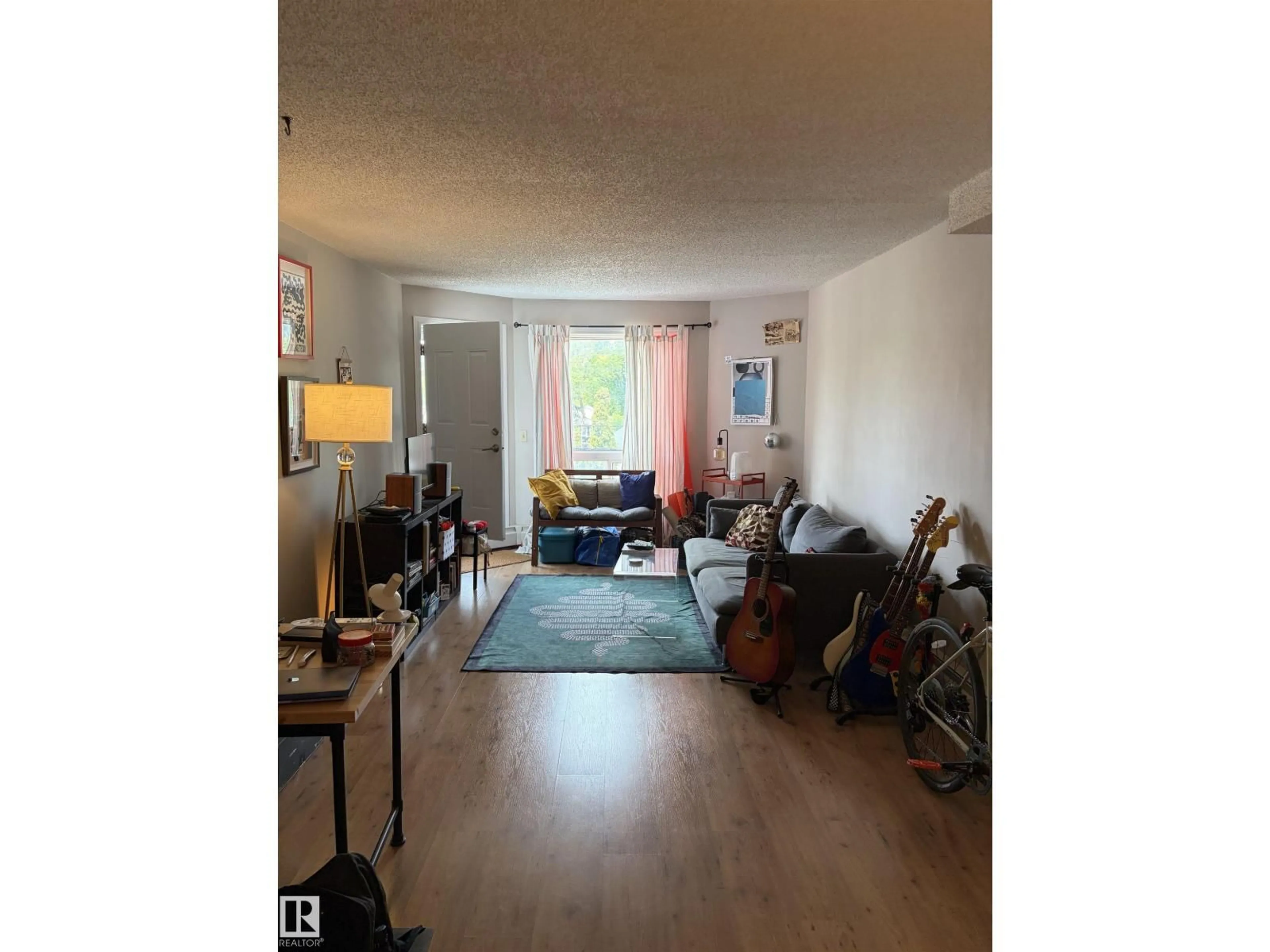A pic of a room for 304 - 9854 88 AV, Edmonton Alberta T6E2R3