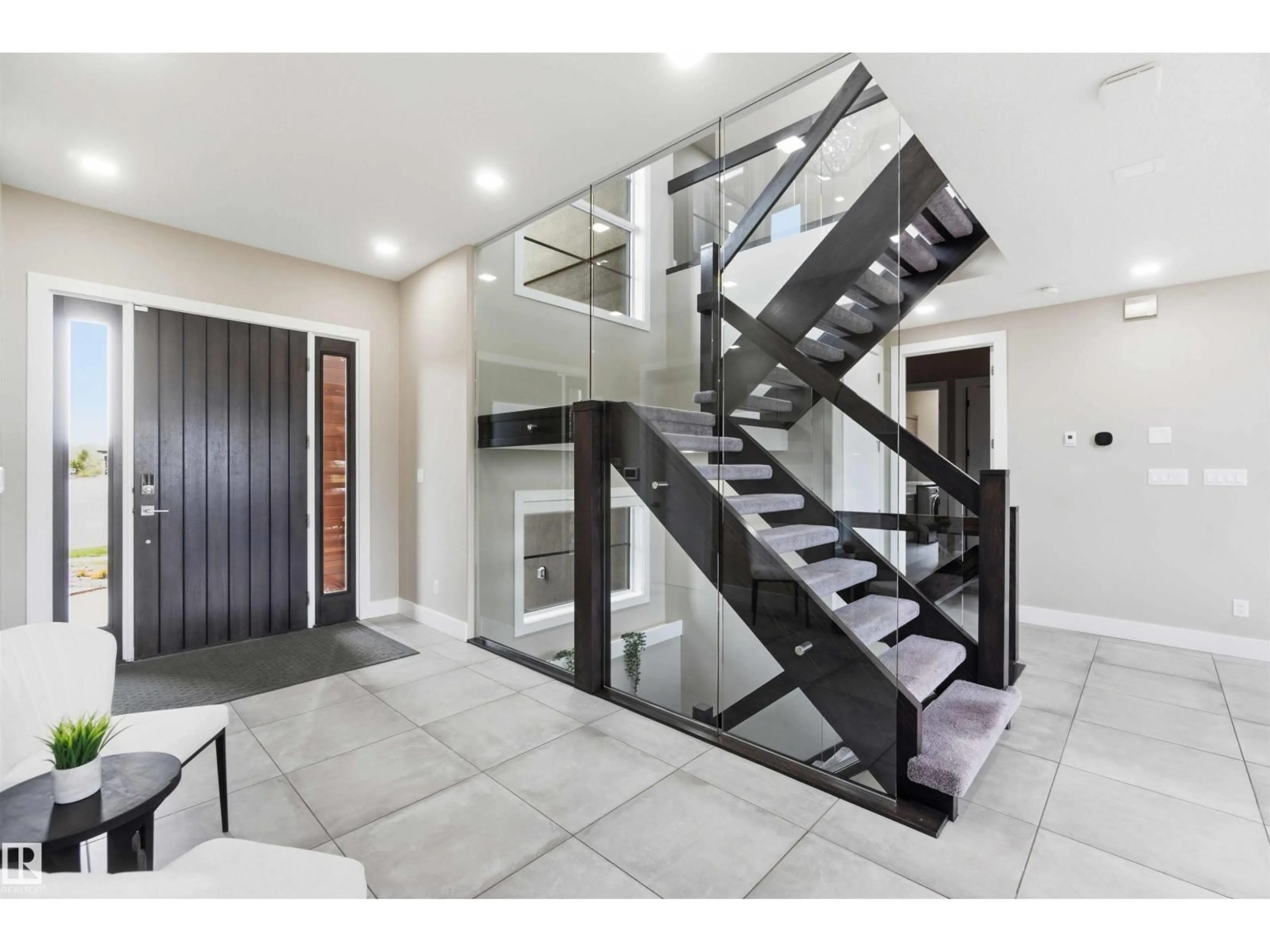 Stairs for 52327 - 186 RGE ROAD 233, Rural Strathcona County Alberta T8B1C6
