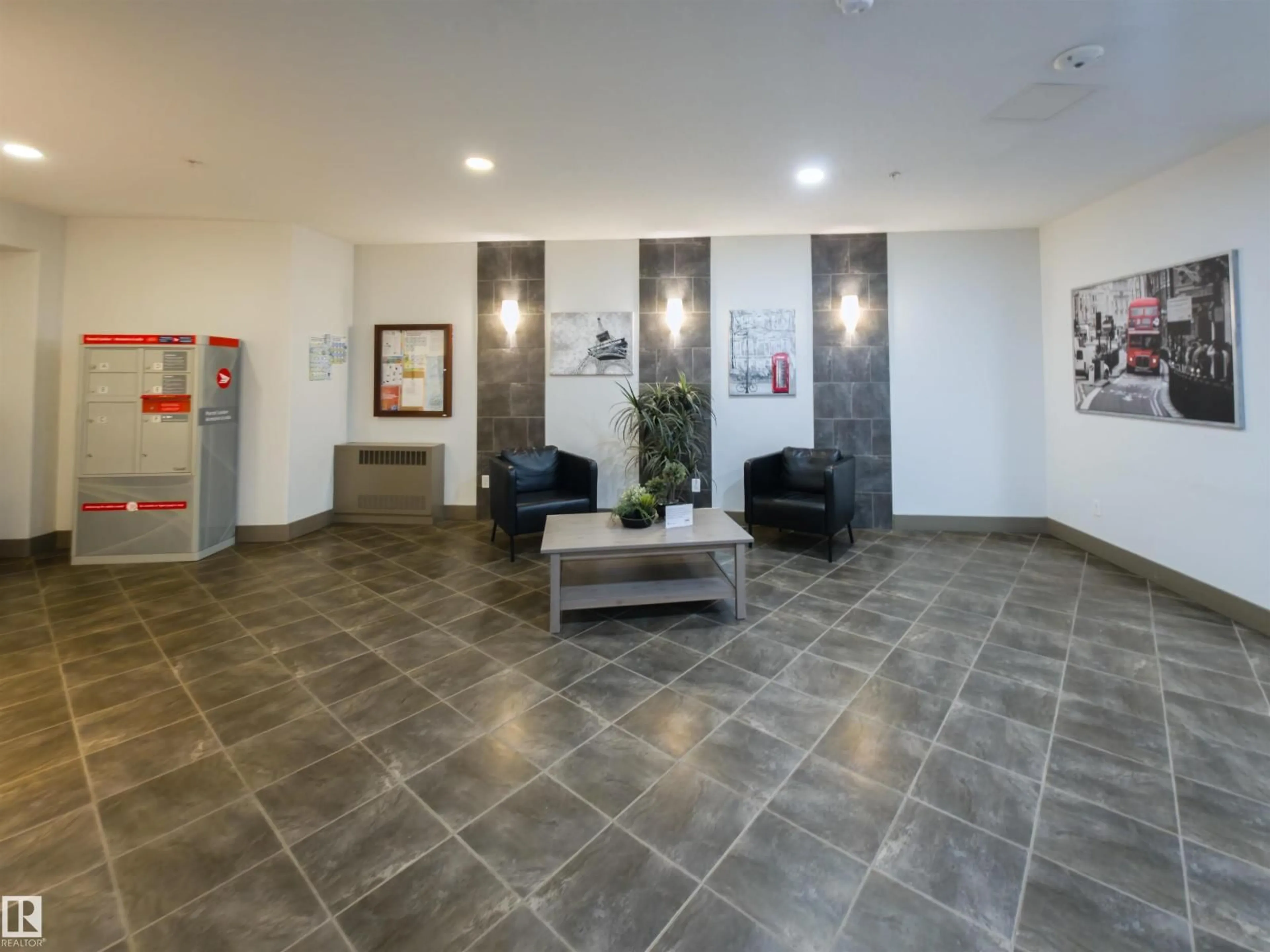 Lobby for 135 7825 71 ST NW, Edmonton Alberta T6B3R9