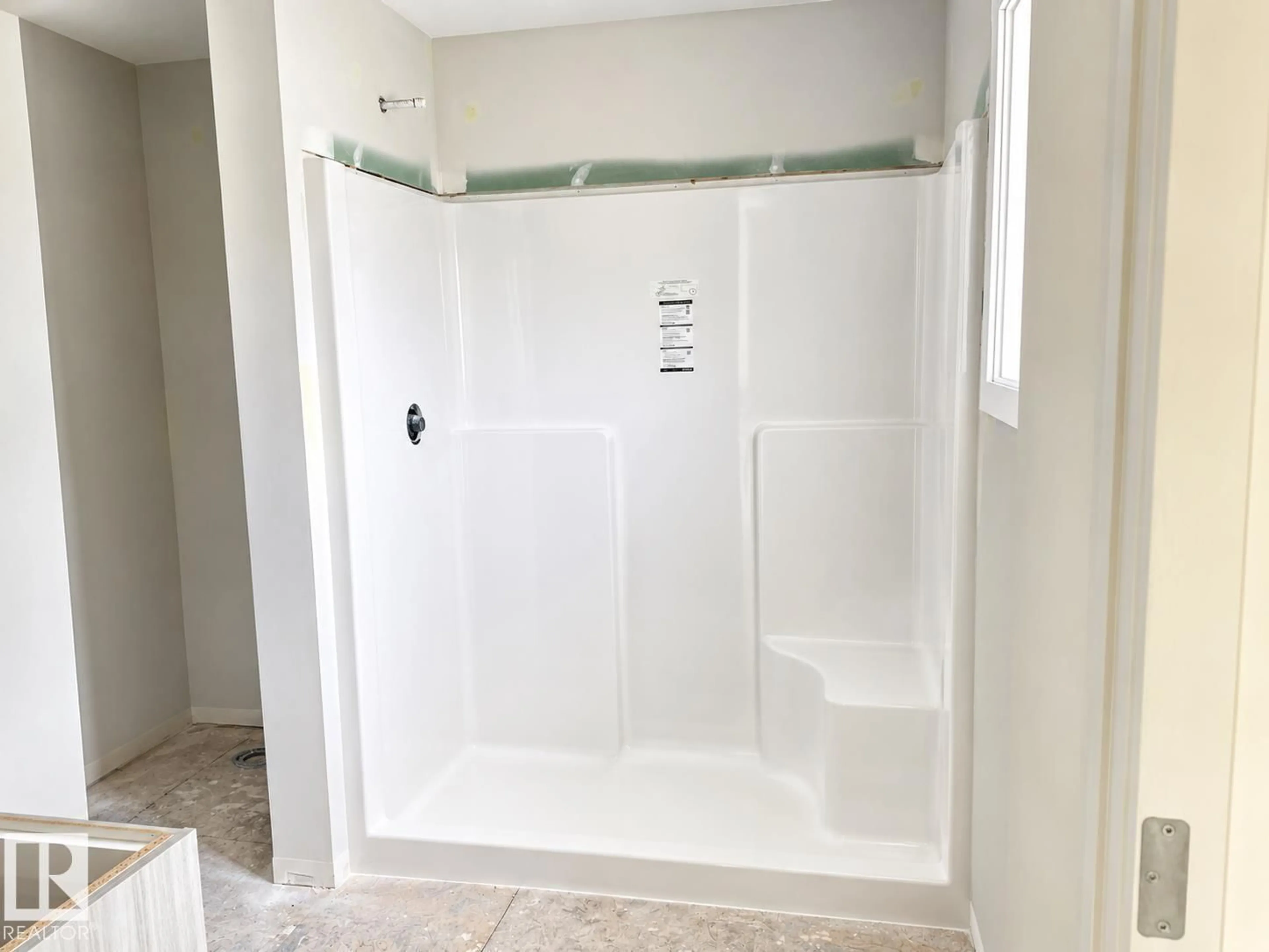 Standard bathroom, ceramic/tile floor for 2362 MUCKLEPLUM WY, Edmonton Alberta T6X2T9
