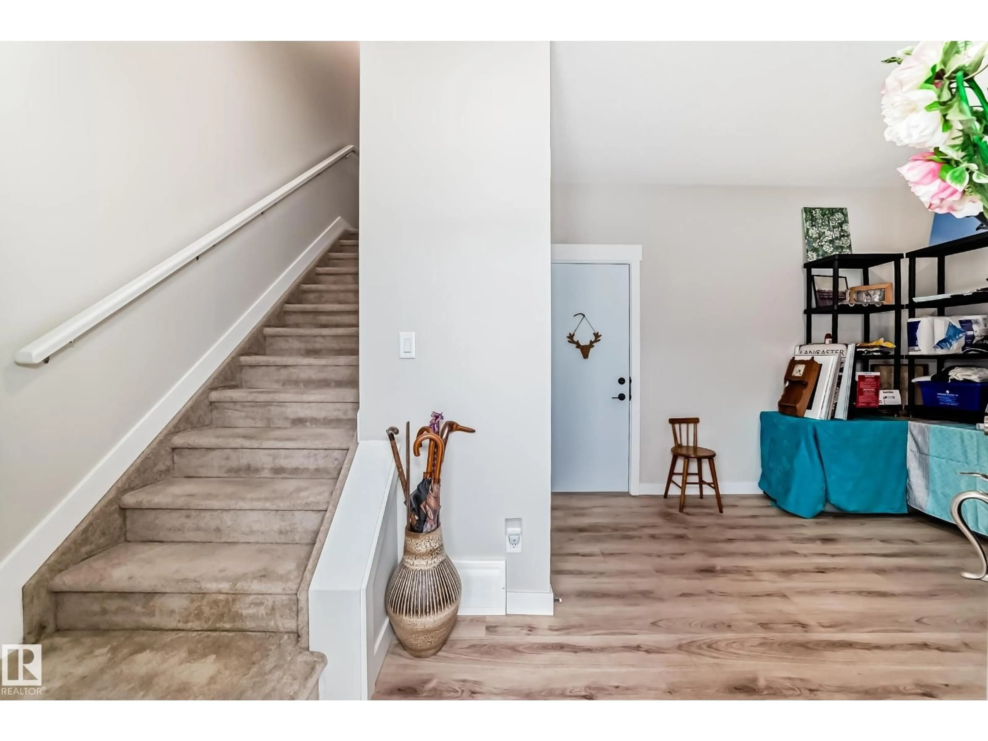 Indoor entryway for #37 - 150 EVERITT DR, St. Albert Alberta T8N7R8