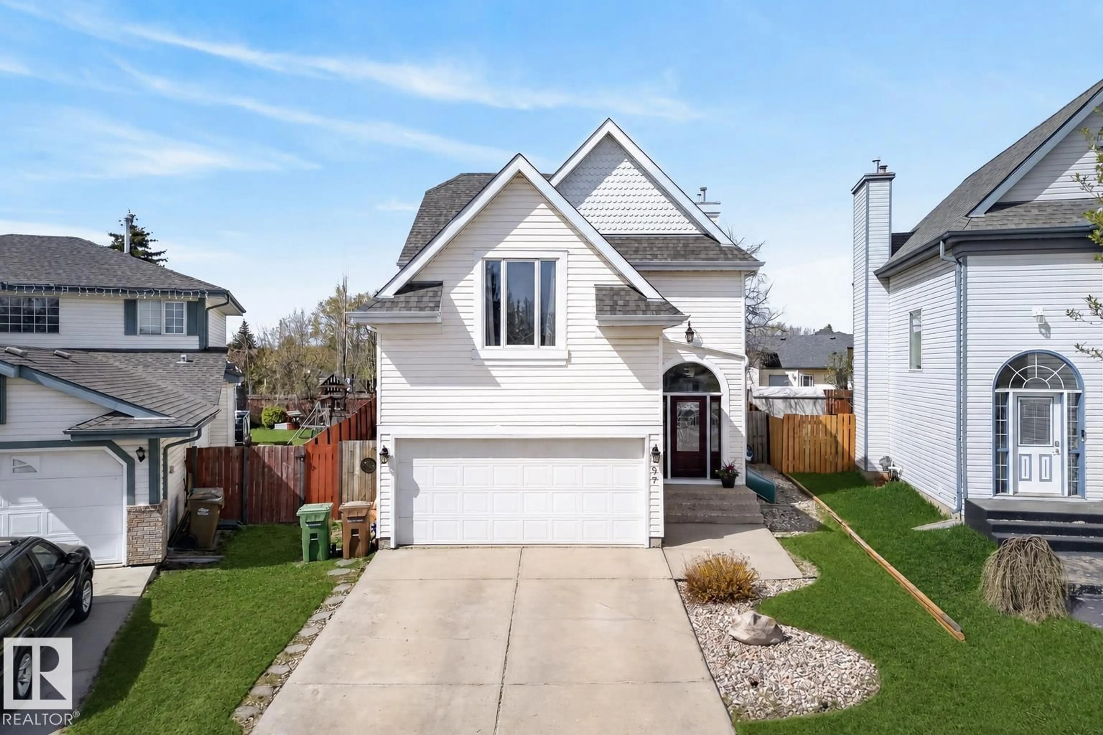 Home with vinyl exterior material, street for 97 DELAGE CR, St. Albert Alberta T8N5Y8