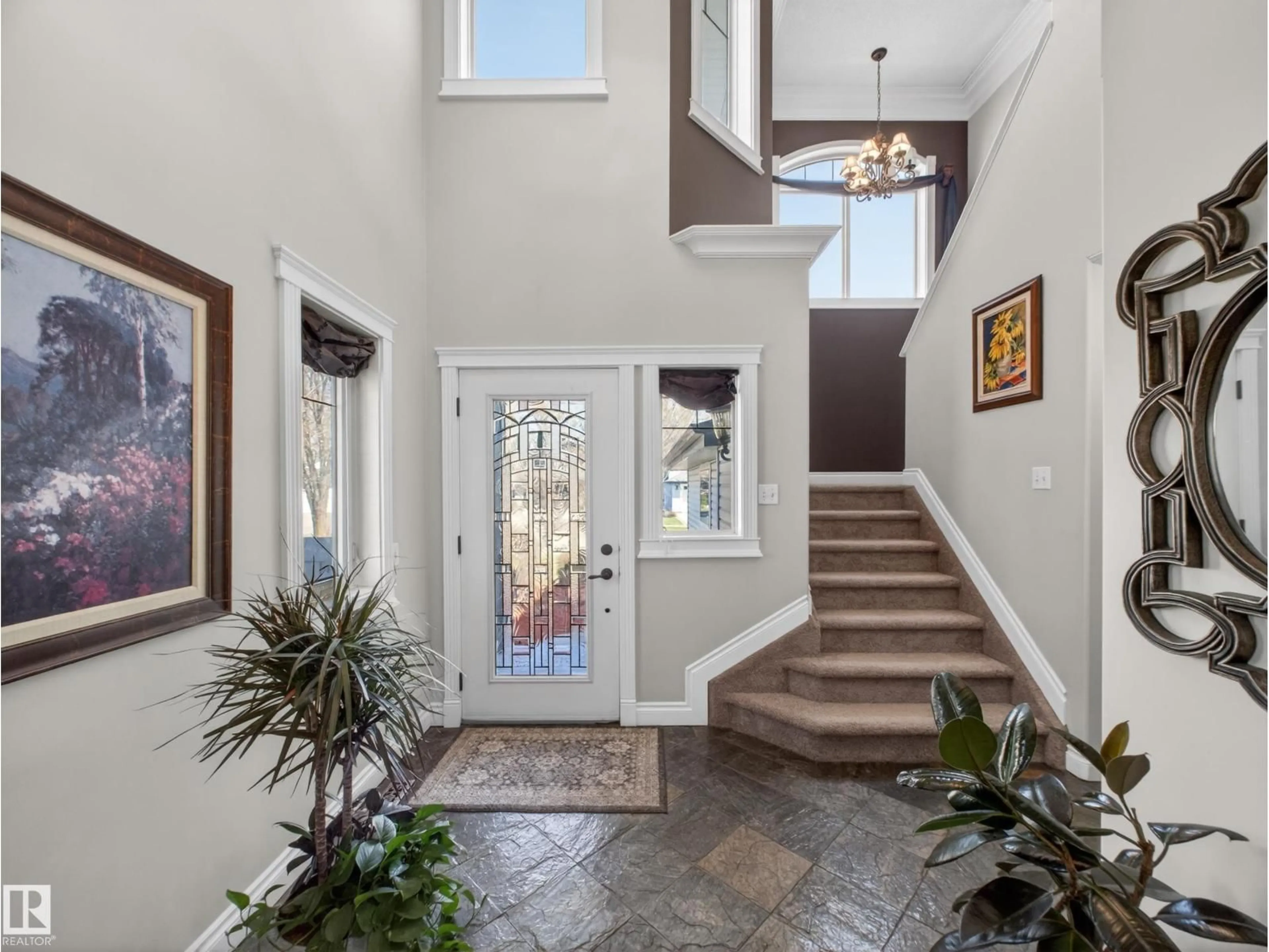 Indoor entryway for 40 ENGLISH WY, St. Albert Alberta T8N7G2