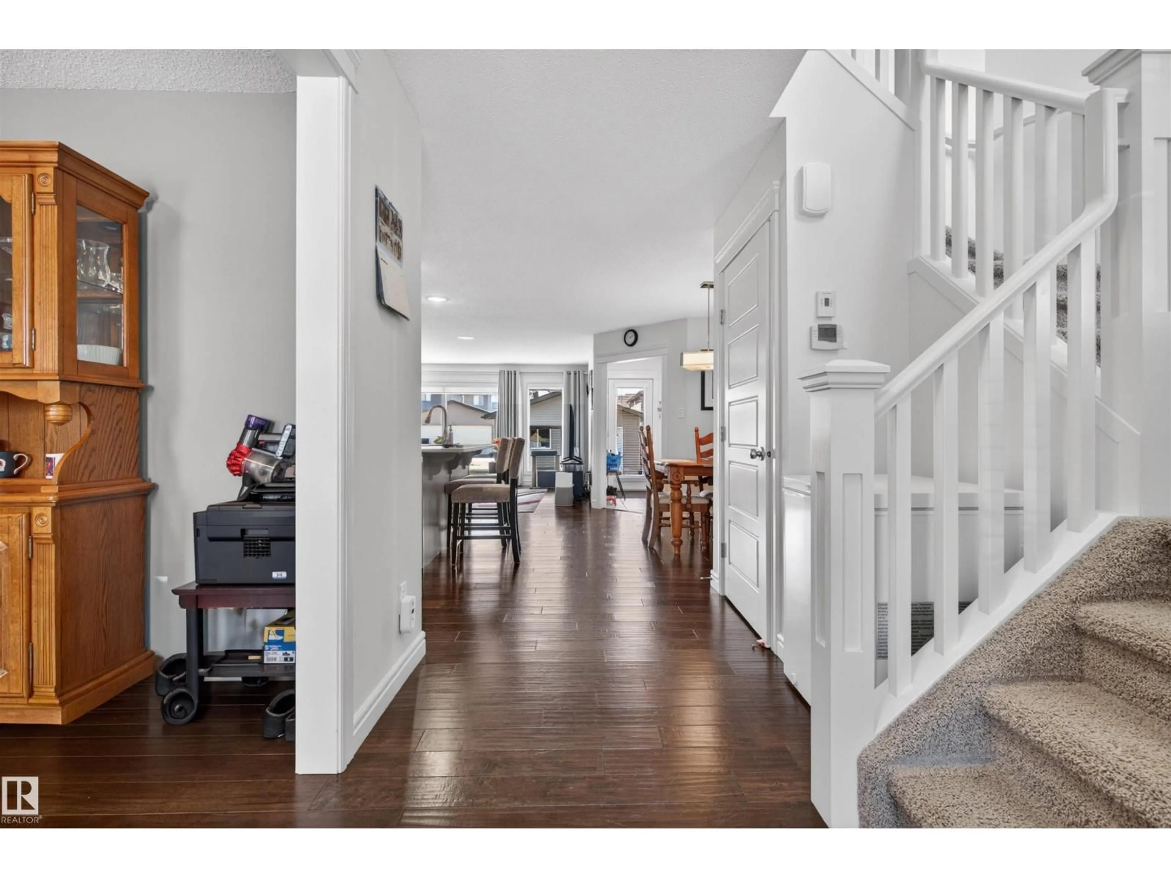 Indoor foyer for 41 TRIBUTE CM, Spruce Grove Alberta T7X0W5