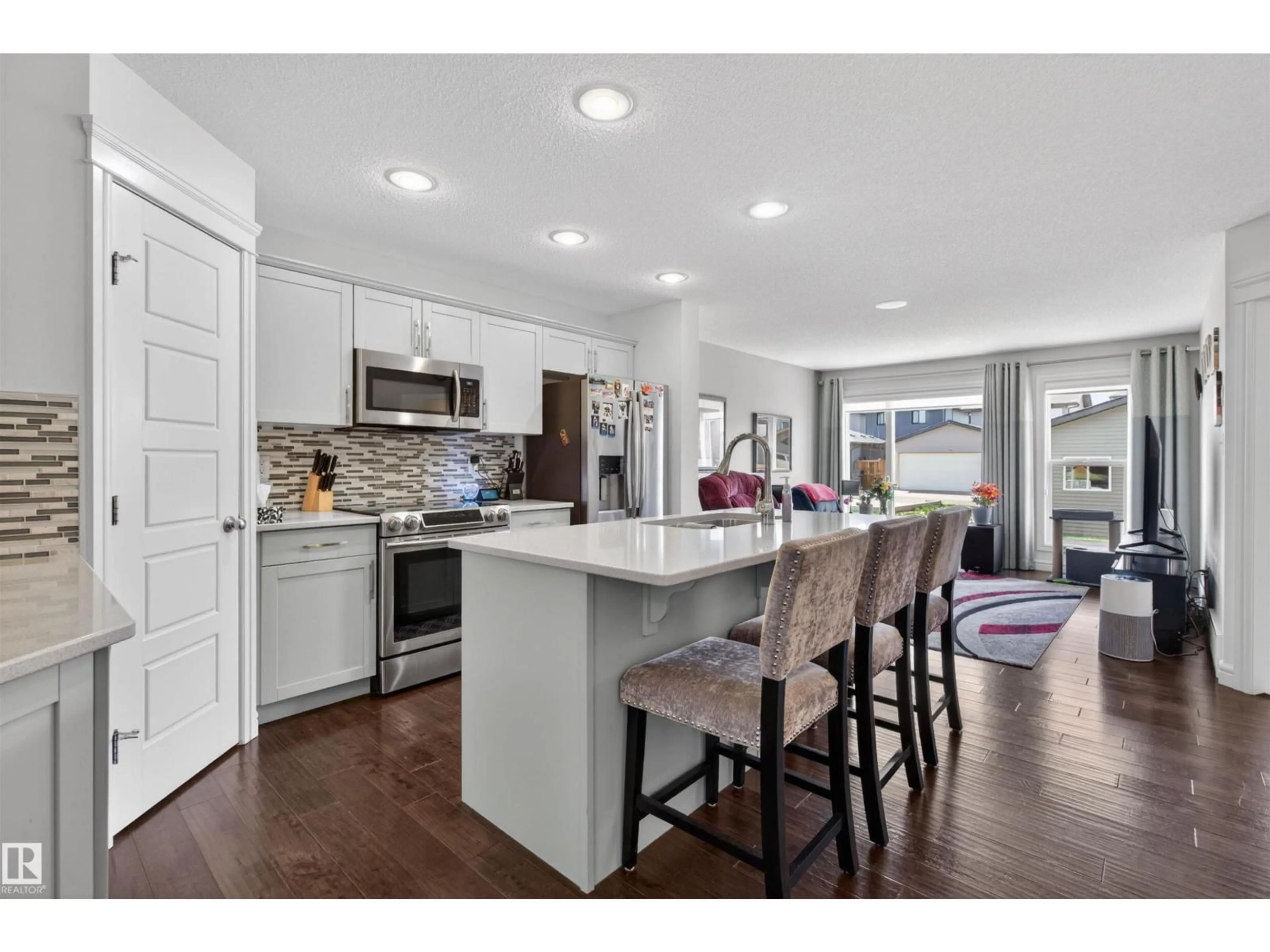 Open concept kitchen, unknown for 41 TRIBUTE CM, Spruce Grove Alberta T7X0W5