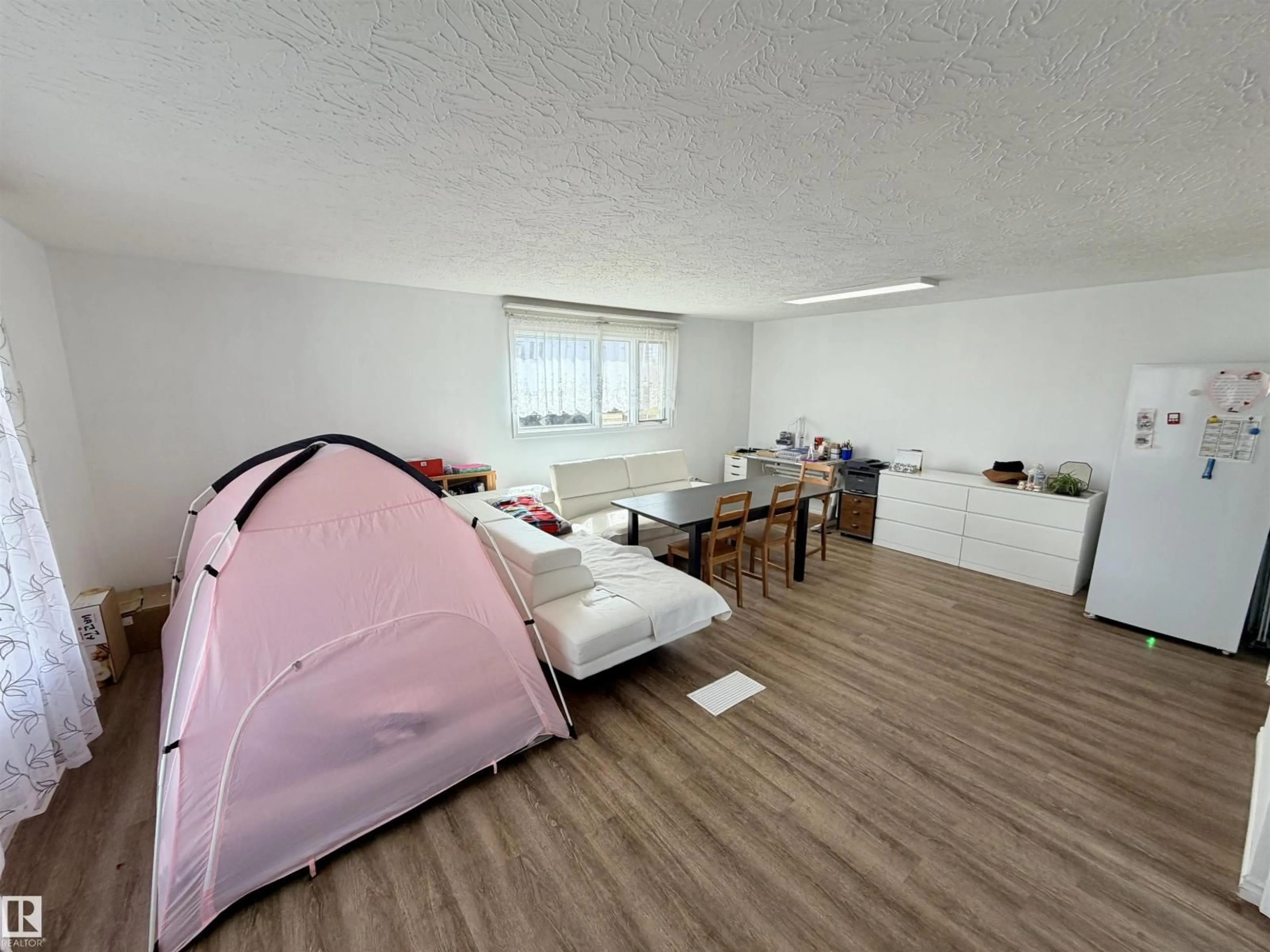 A pic of a room for 5233 46 AV, St. Paul Town Alberta T0A3A4