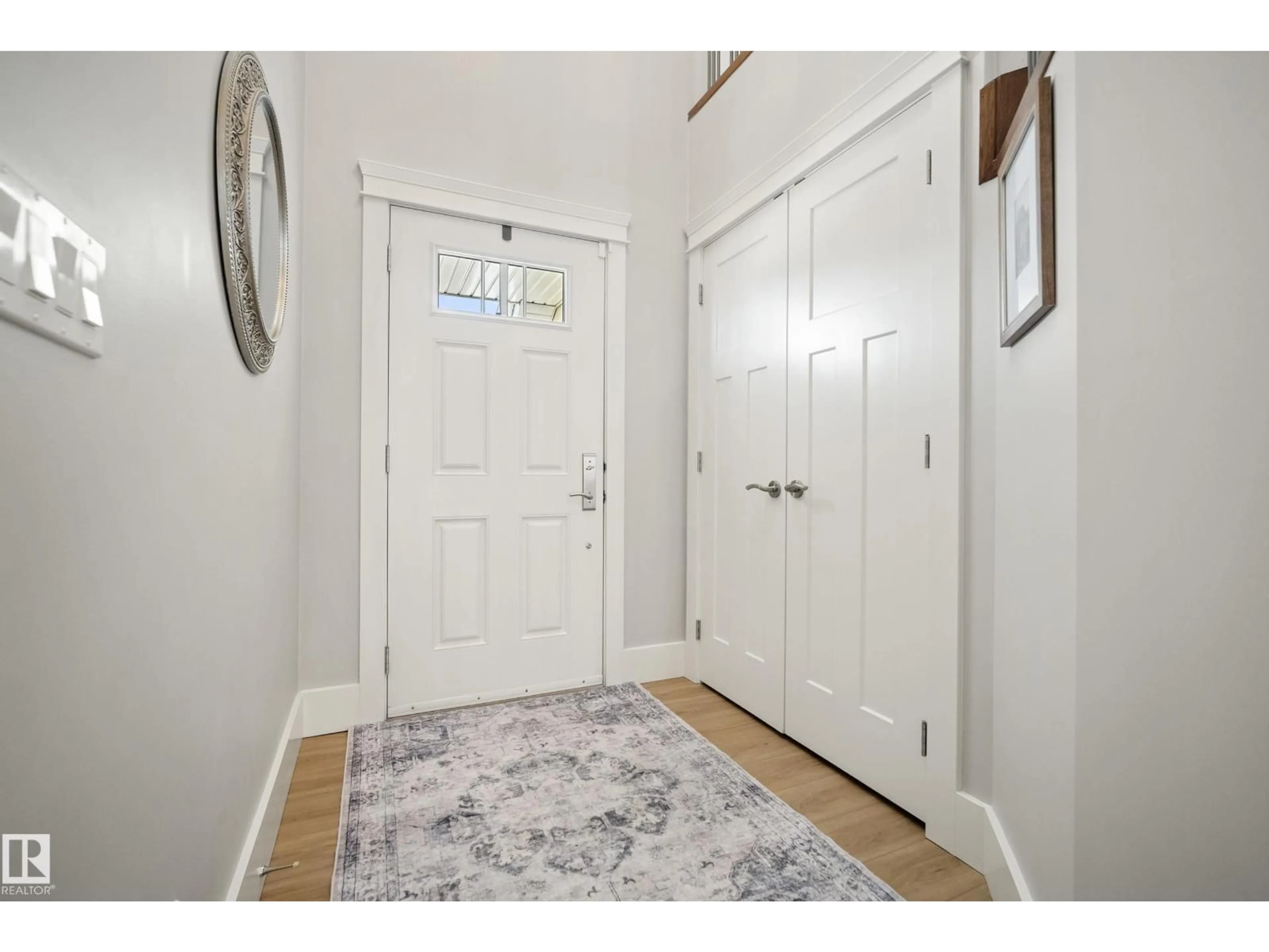 Indoor entryway for 2551 CAMERON RAVINE LD, Edmonton Alberta T6M0L2