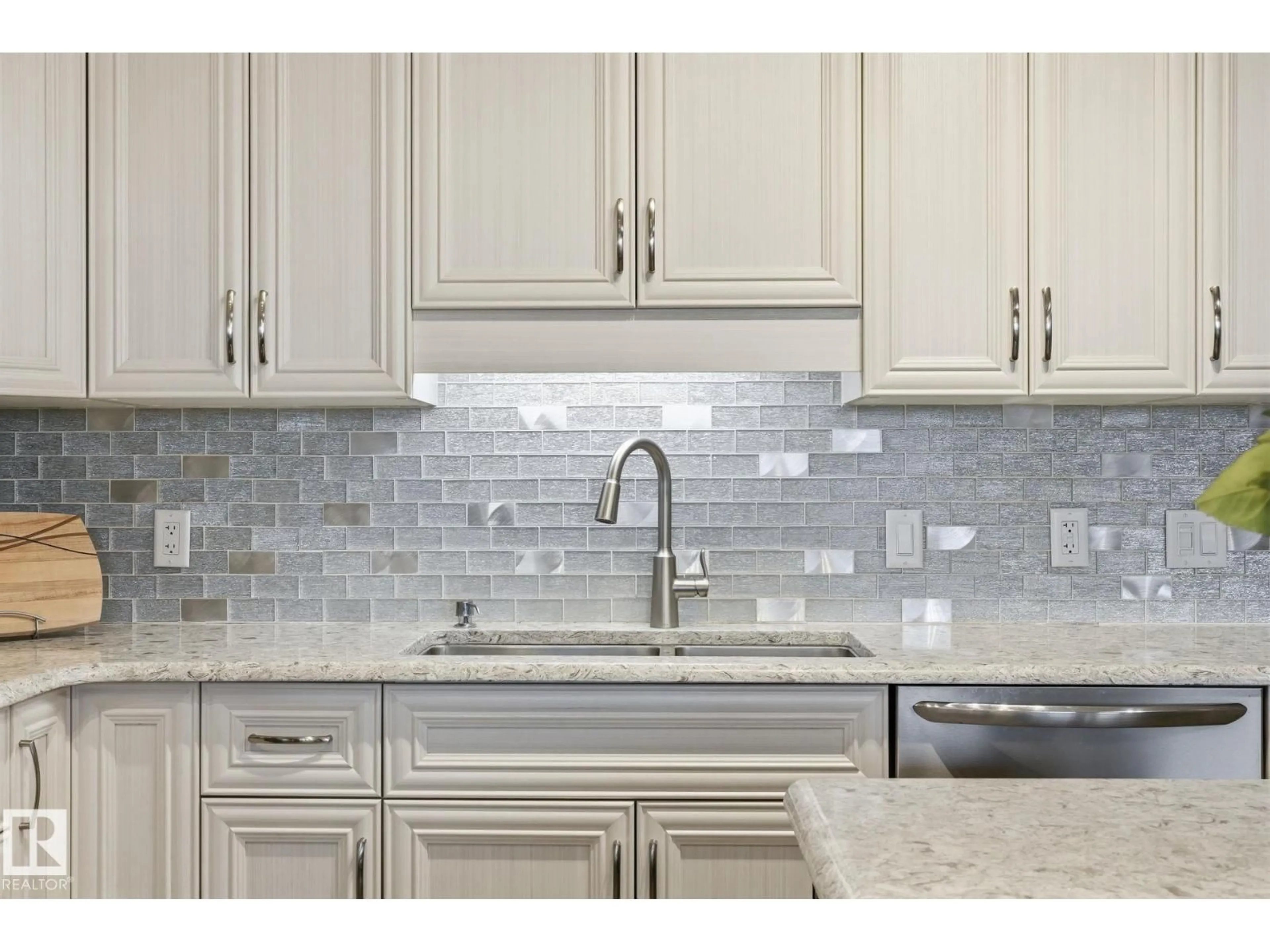 Contemporary kitchen, ceramic/tile floor for #302 - 4103 50 ST, Beaumont Alberta T4X2C7