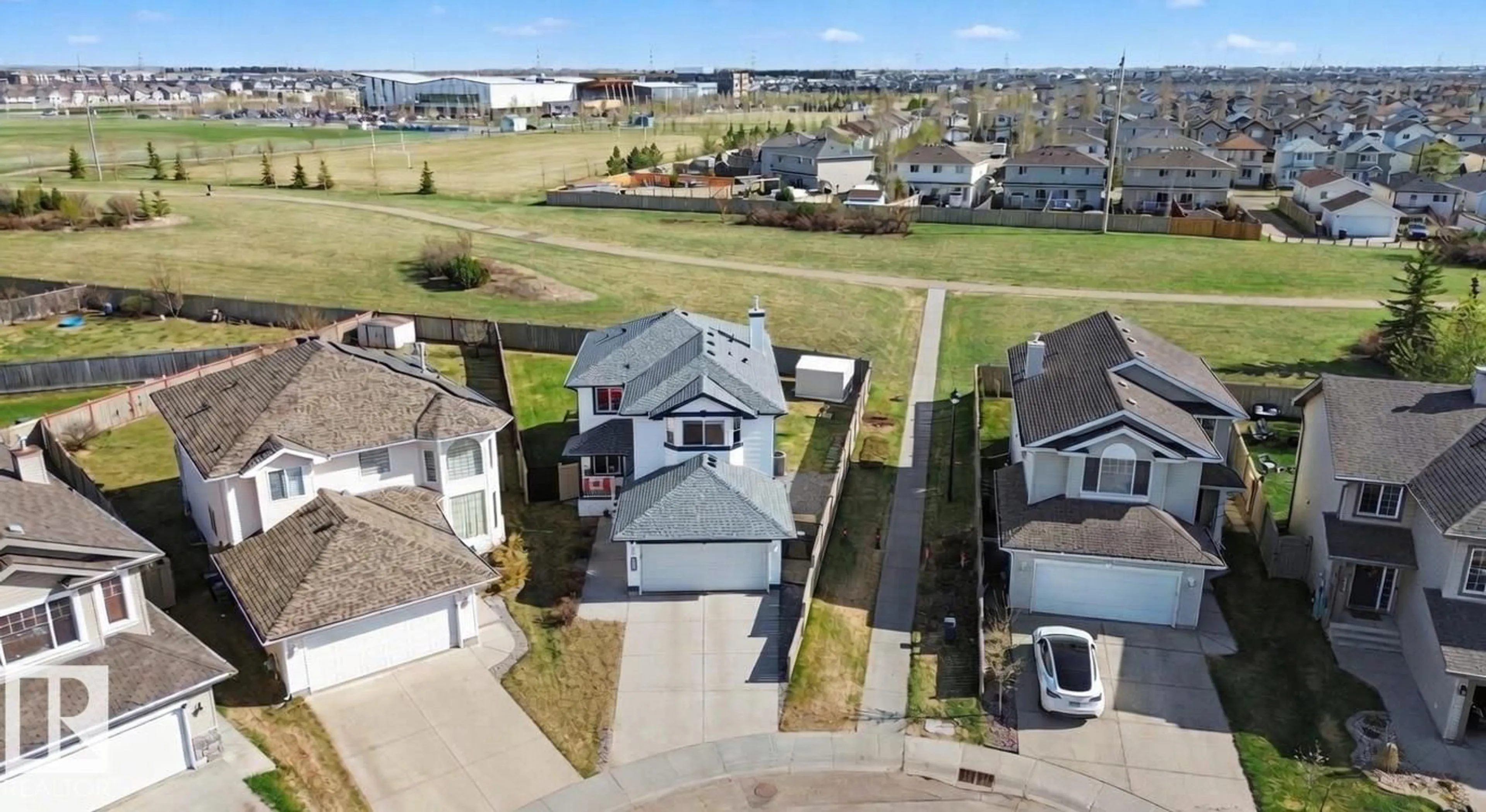 A pic from outside/outdoor area/front of a property/back of a property/a pic from drone, street for NW - 3203 23 ST, Edmonton Alberta T6T2A9