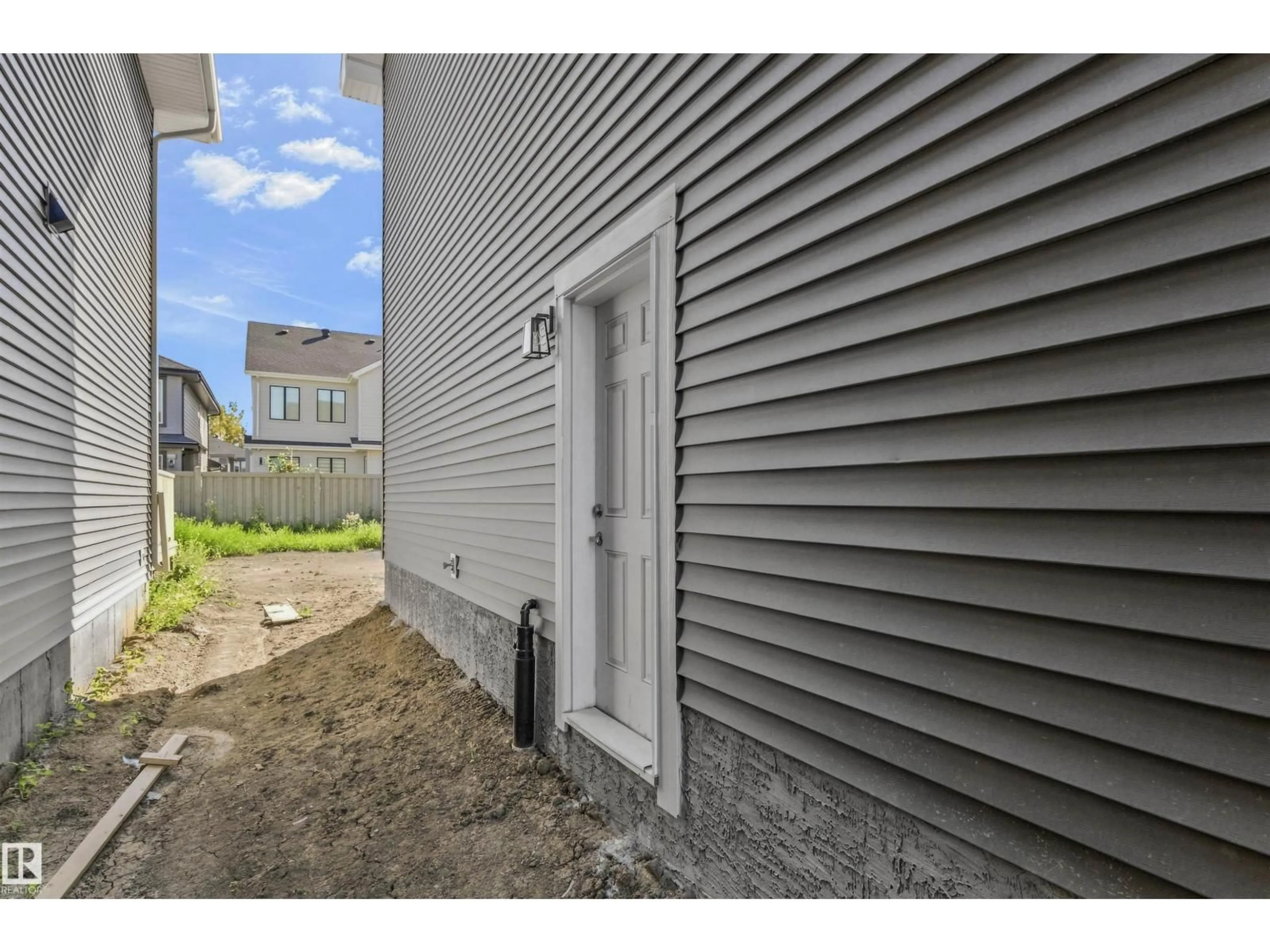 Storage room or clothes room or walk-in closet for SW - 5075 CAWSEY LI, Edmonton Alberta T6W4M6