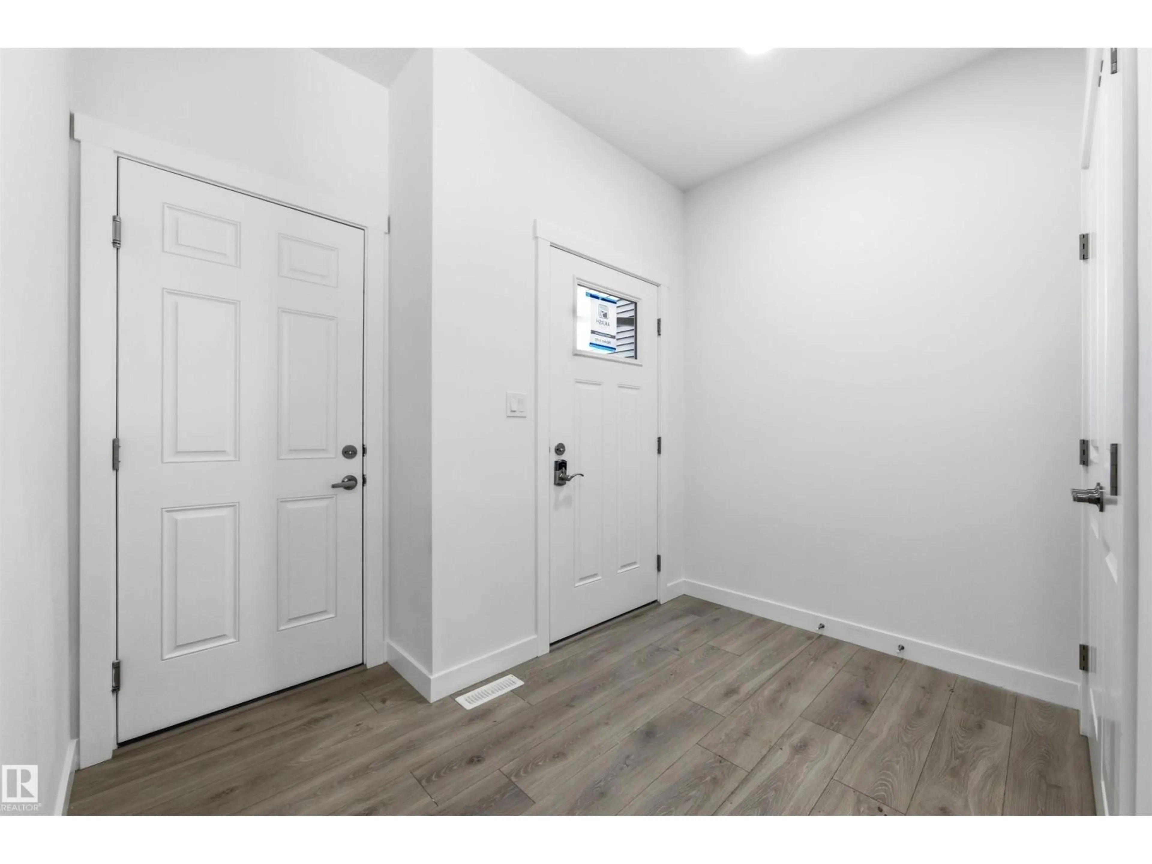 Indoor entryway for SW - 5075 CAWSEY LI, Edmonton Alberta T6W4M6