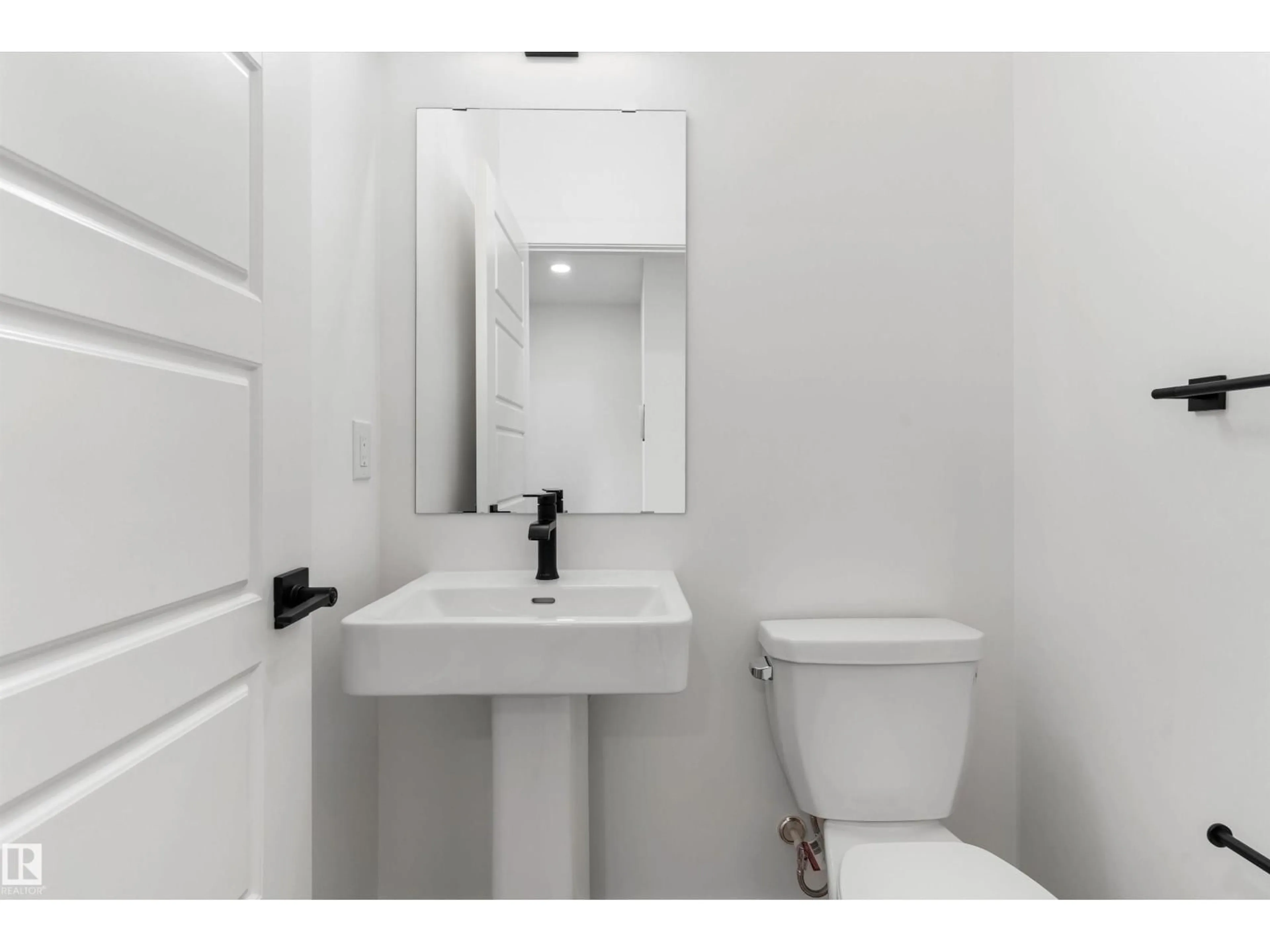 Standard bathroom, unknown for 8608 183 AV, Edmonton Alberta T5Z0X5