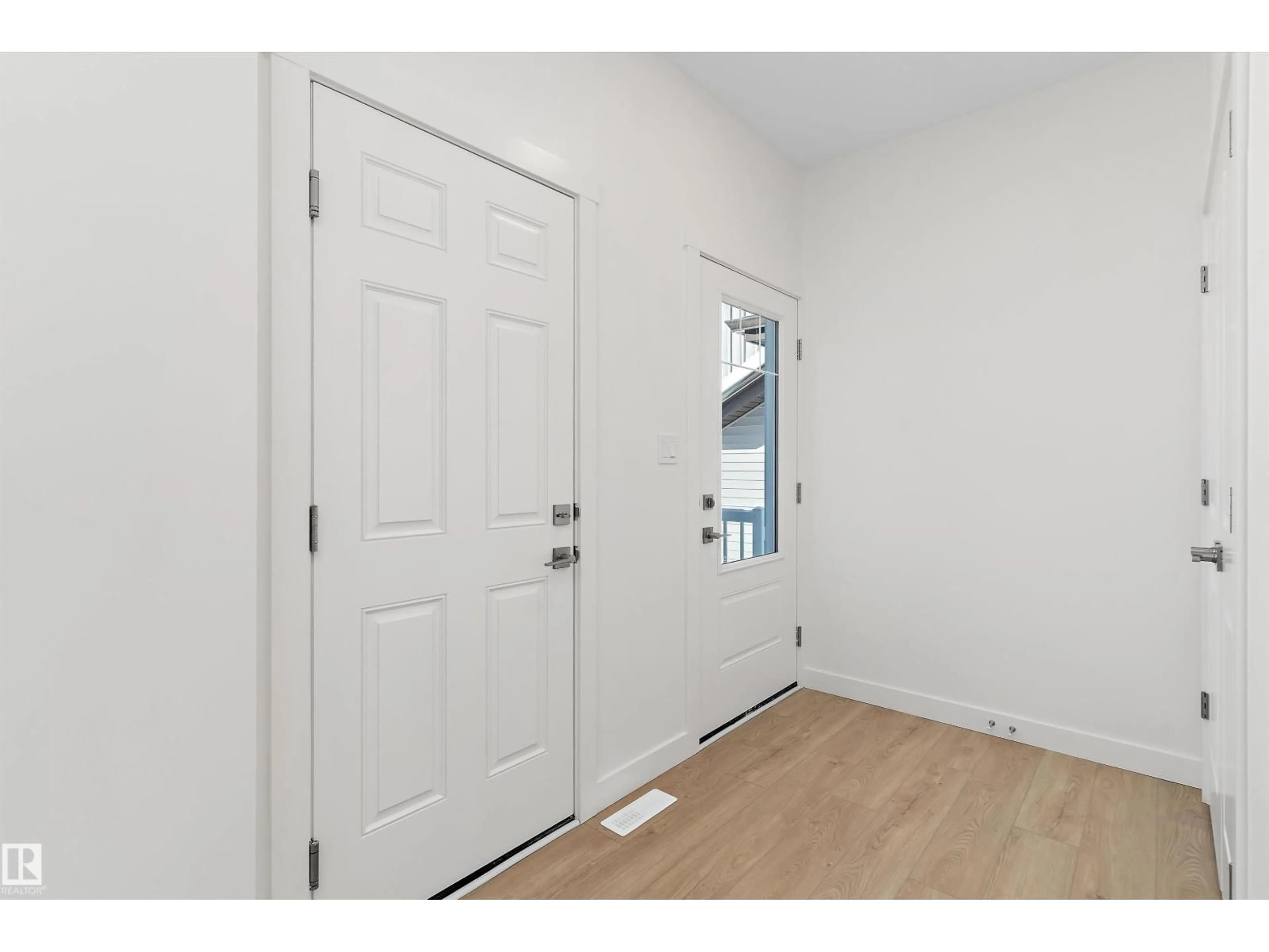 Indoor entryway for 8536 183 AV, Edmonton Alberta T5Z0X5