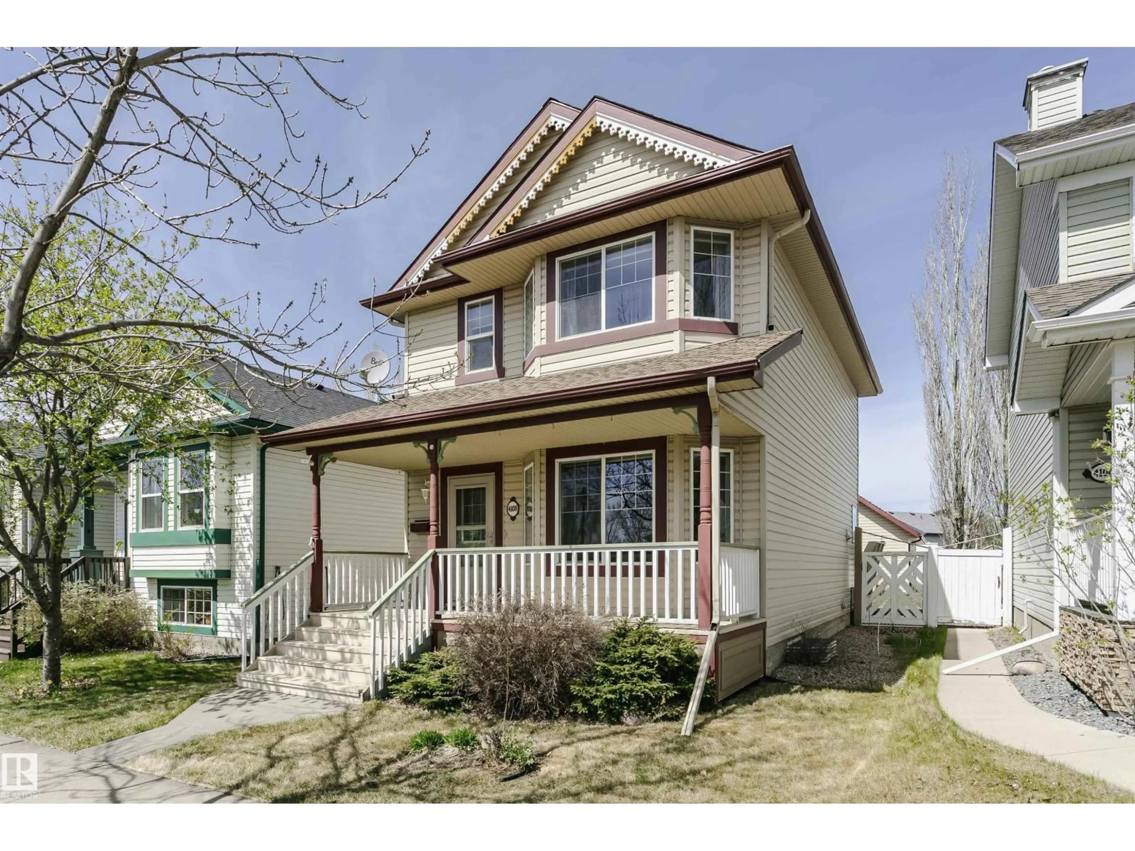 Home with vinyl exterior material, street for 4108 TOMPKINS WY, Edmonton Alberta T6R3B7