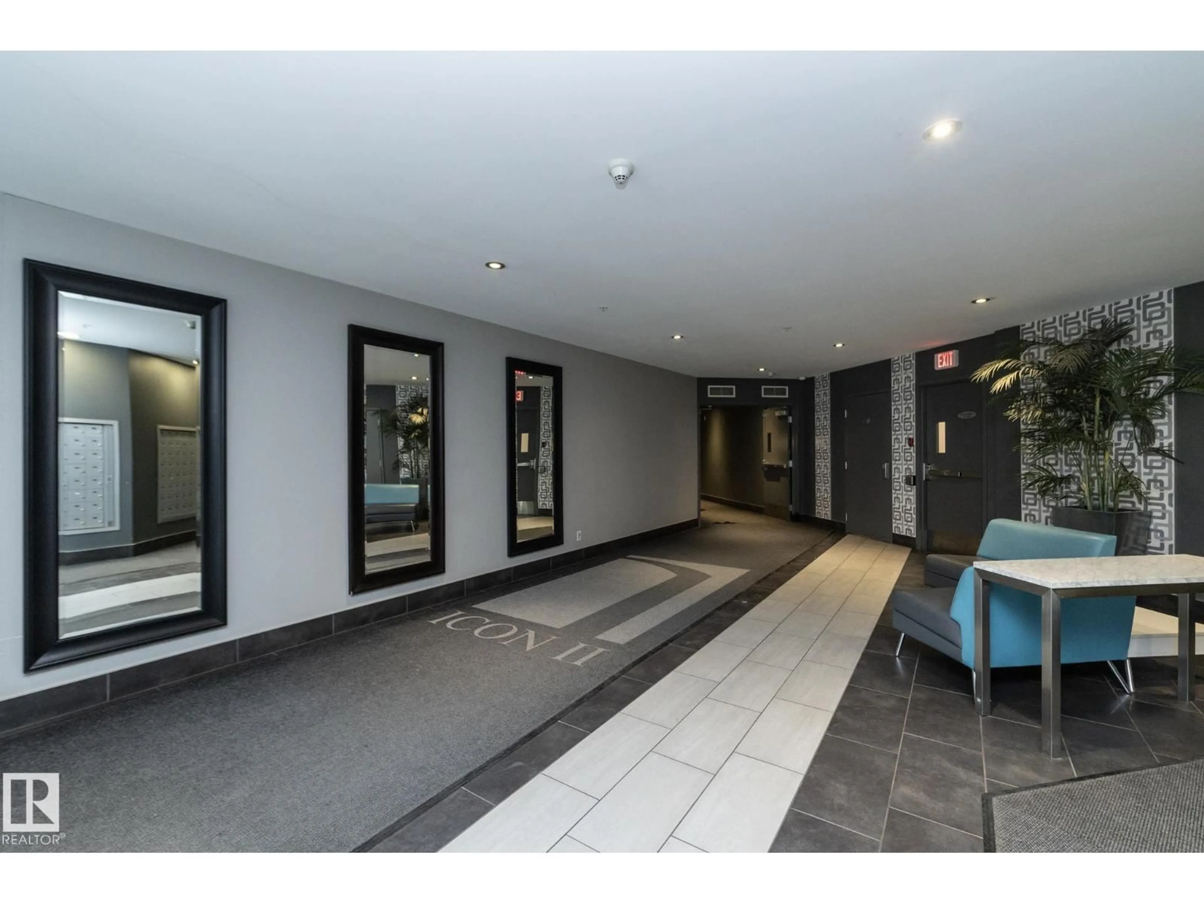 Indoor foyer for 3104 - 10152 104 ST NW, Edmonton Alberta T5J0B6