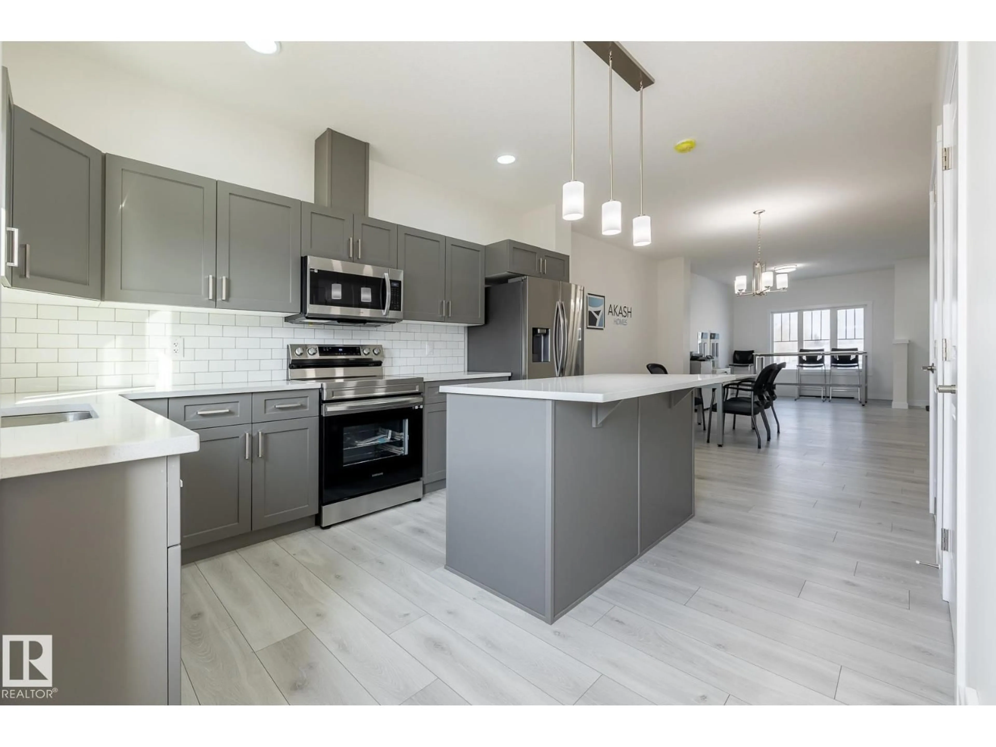 Open concept kitchen, unknown for 3 WORWYCK CM, Spruce Grove Alberta T7X4E1