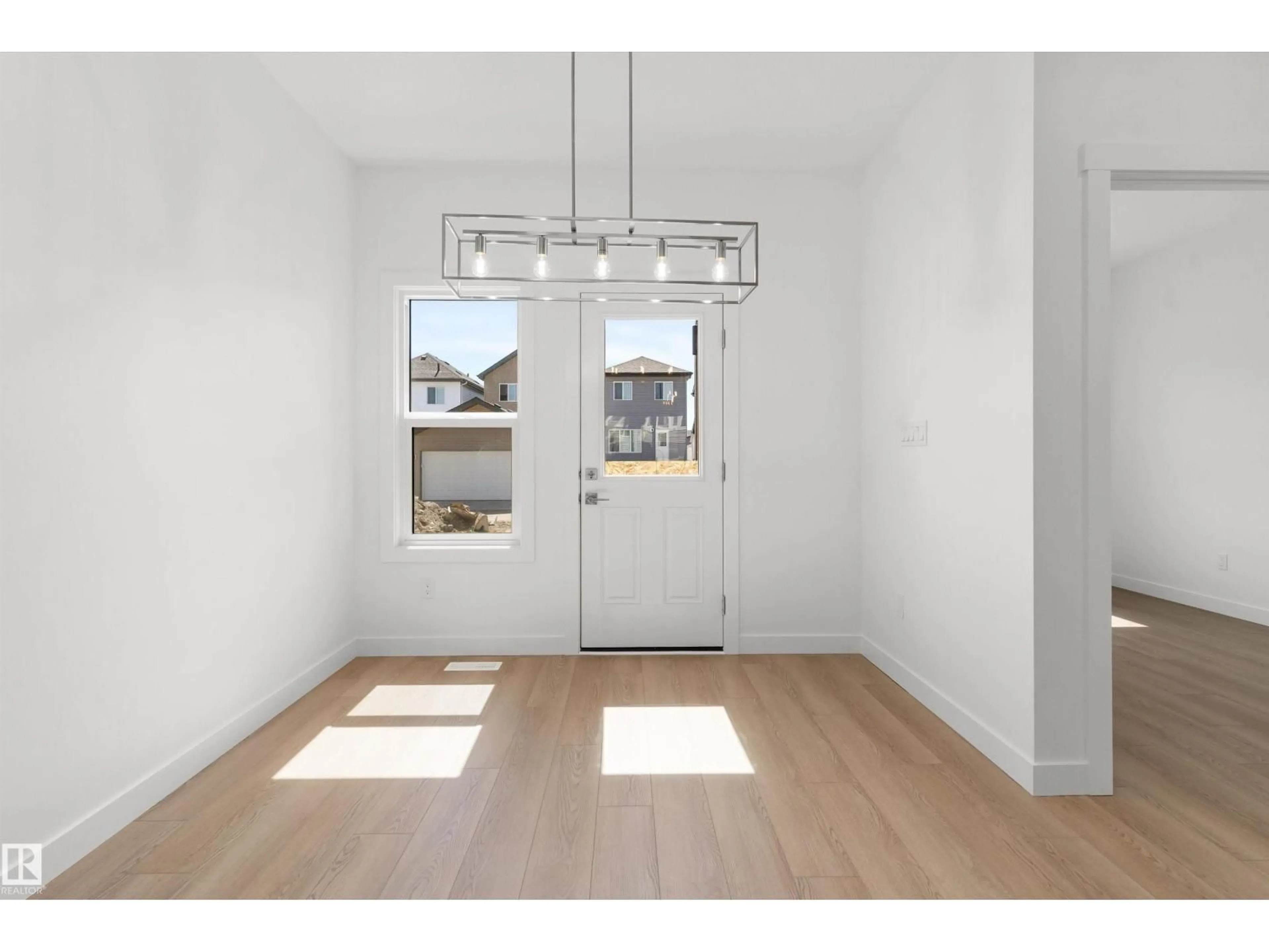 Indoor entryway for 20703 43 AV, Edmonton Alberta T6M3E3