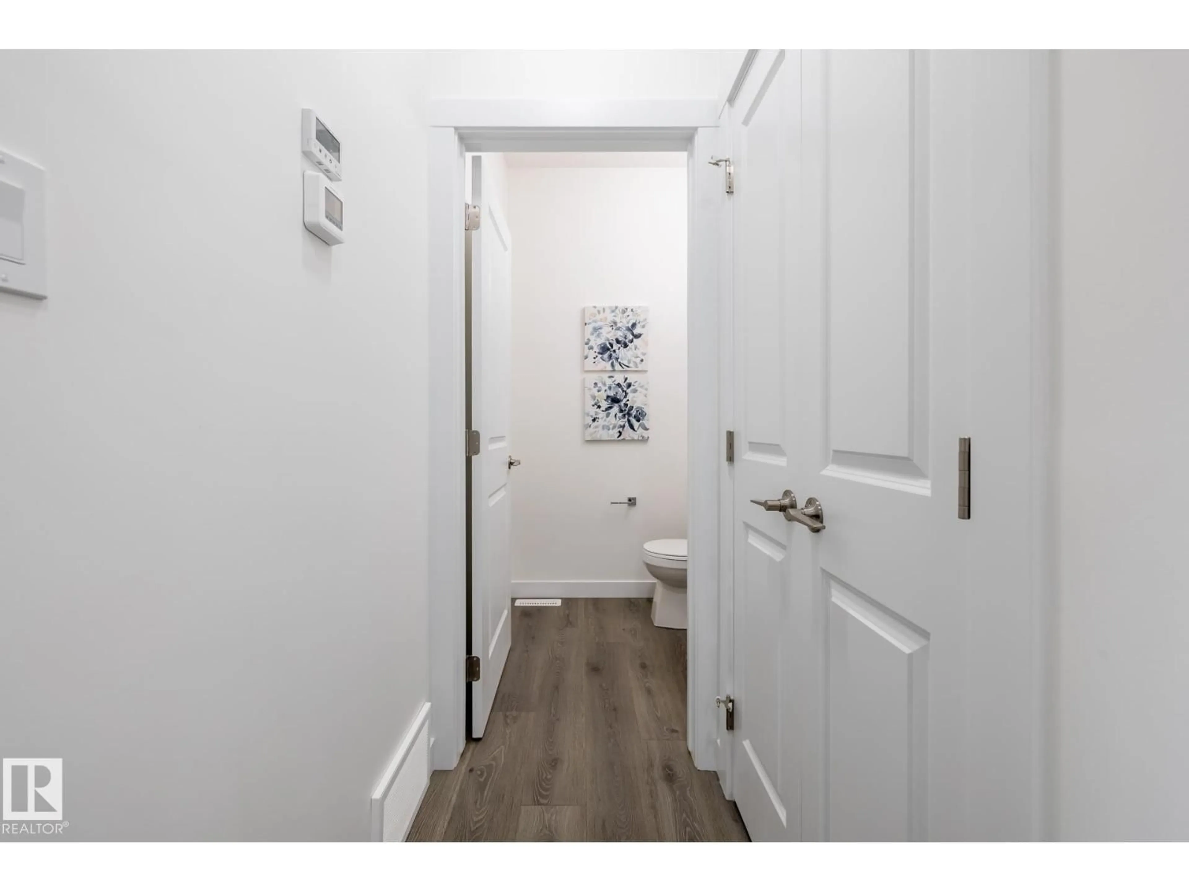 Indoor entryway for 5 WORWYCK CM, Spruce Grove Alberta T7X3G5