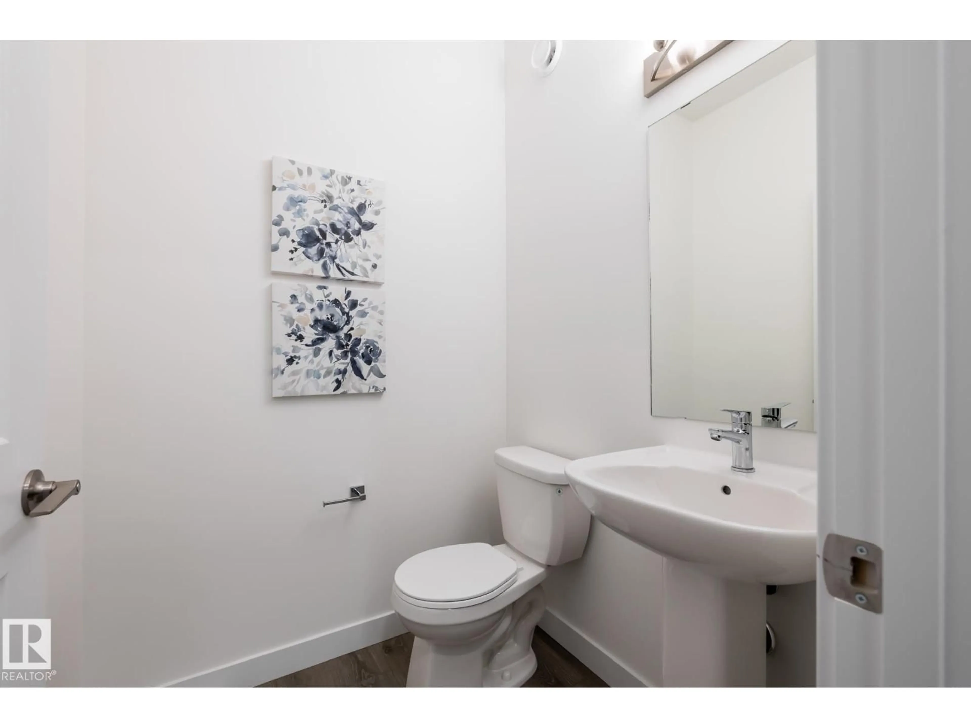 Standard bathroom, unknown for 5 WORWYCK CM, Spruce Grove Alberta T7X3G5