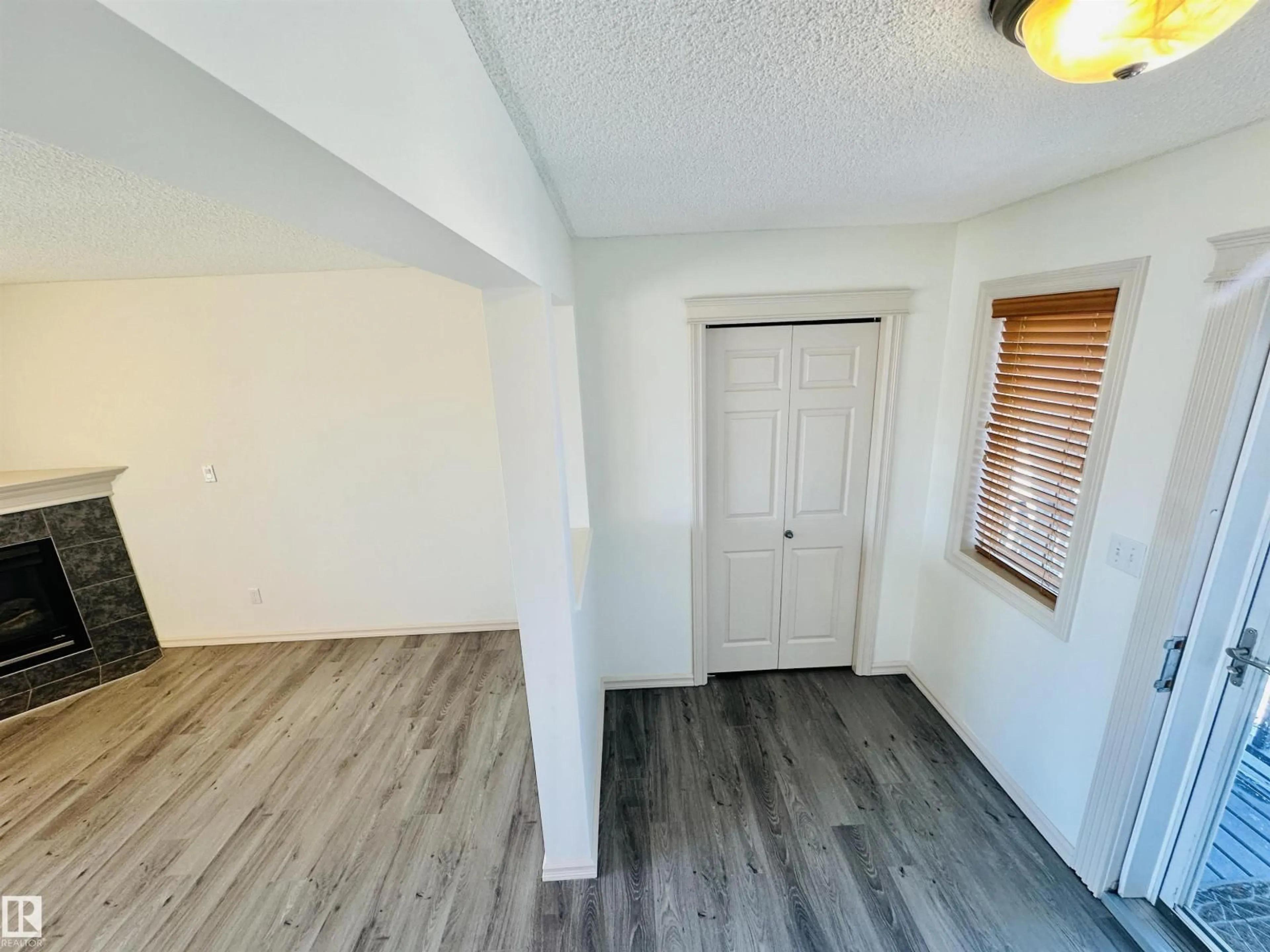 A pic of a room for 4811 152 AV, Edmonton Alberta T5Y3B8