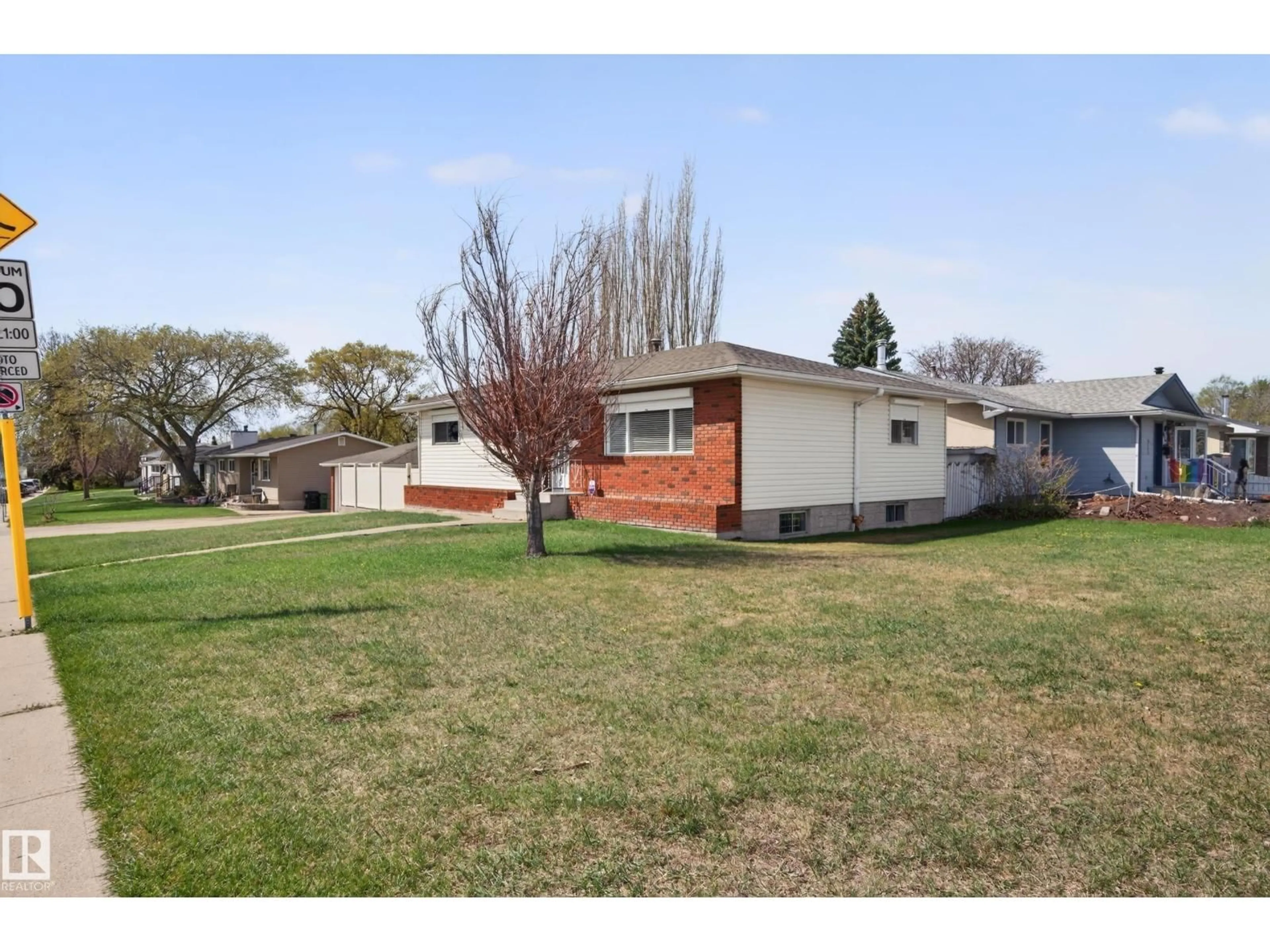 Unknown for 13916 61 ST NW, Edmonton Alberta T5A1P2