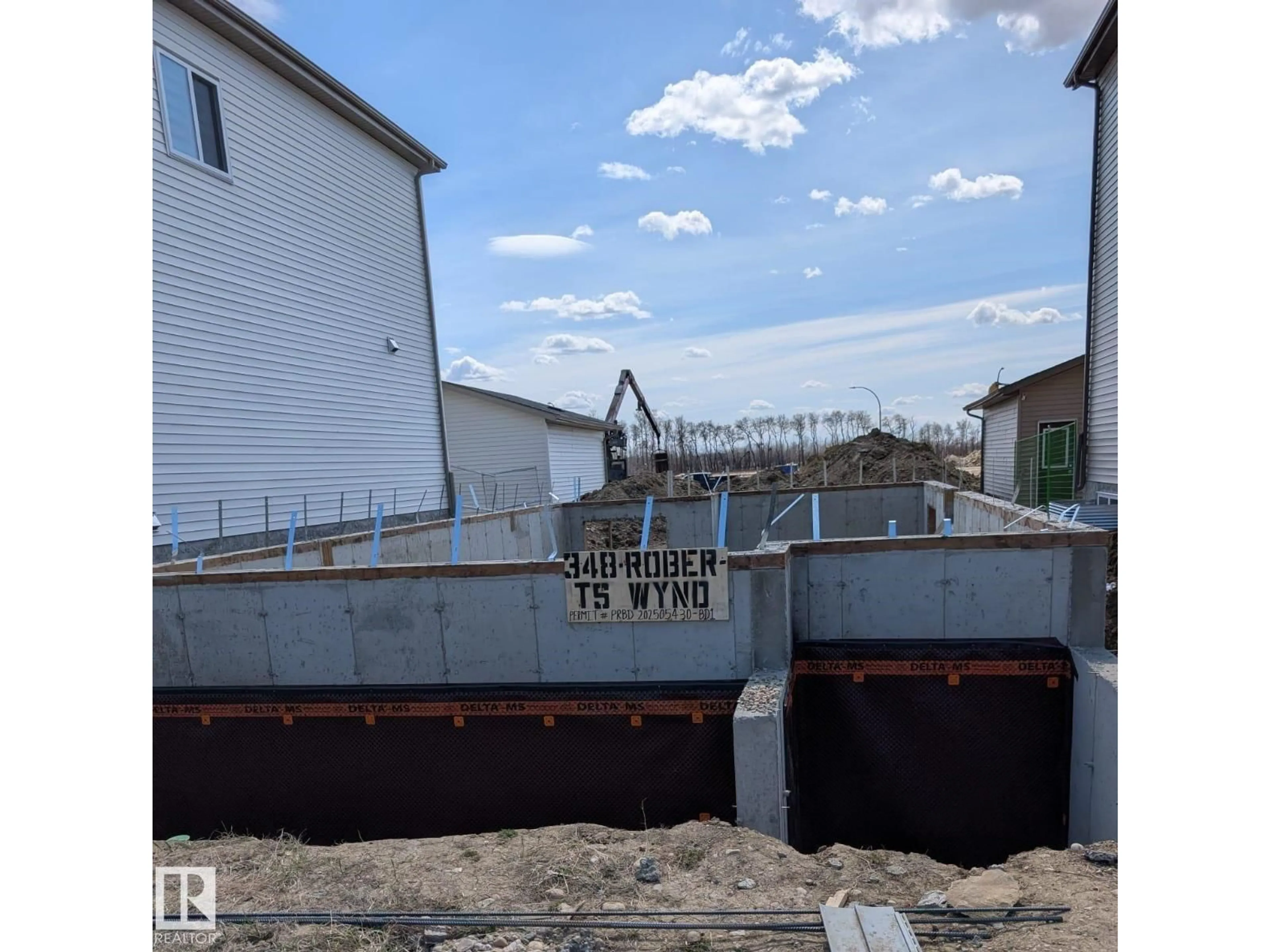 Unknown for 348 ROBERTS WD, Leduc Alberta T9E1P8