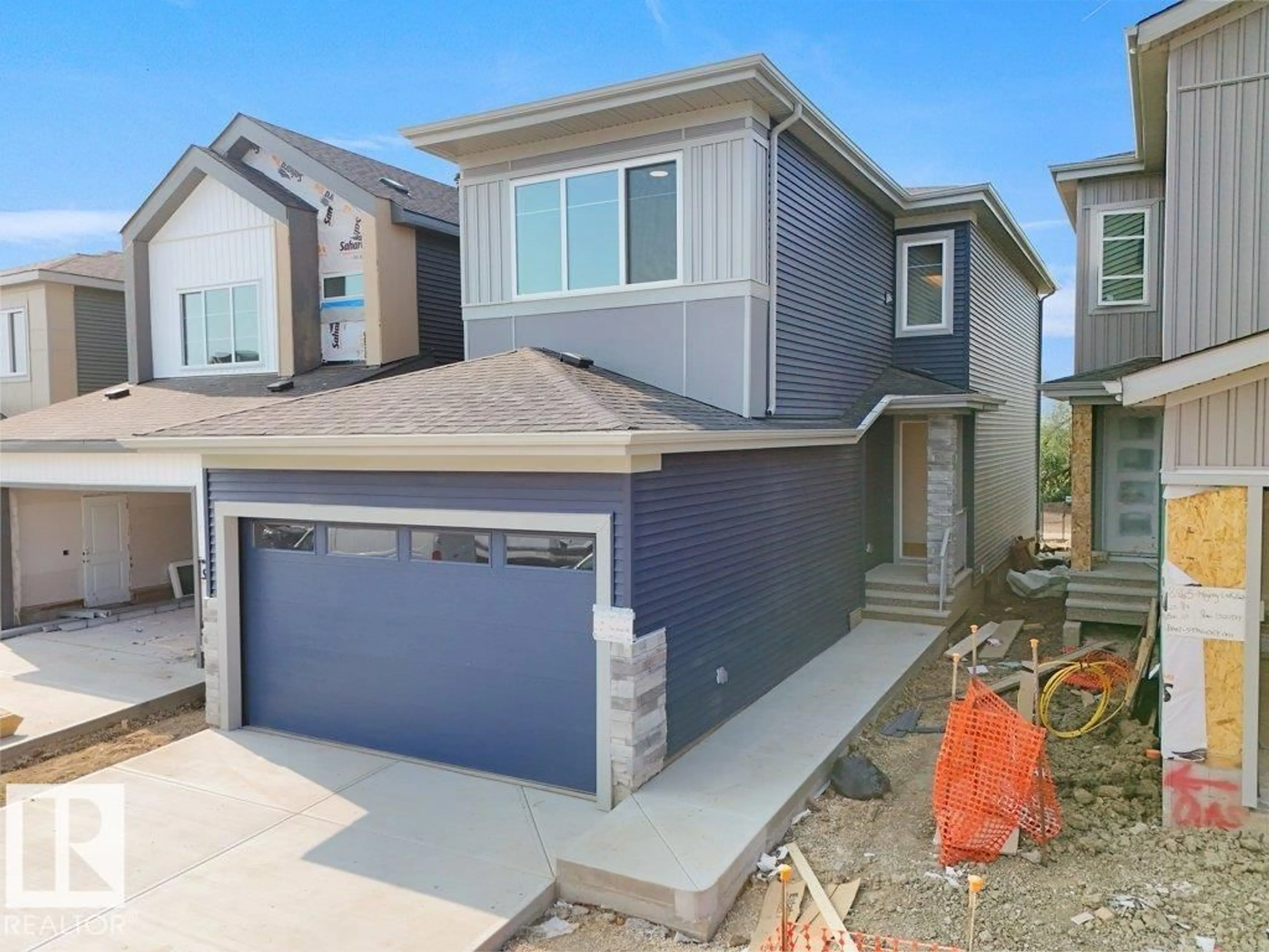 Unknown for 8447 MAYDAY LINK, Edmonton Alberta T6X3G1