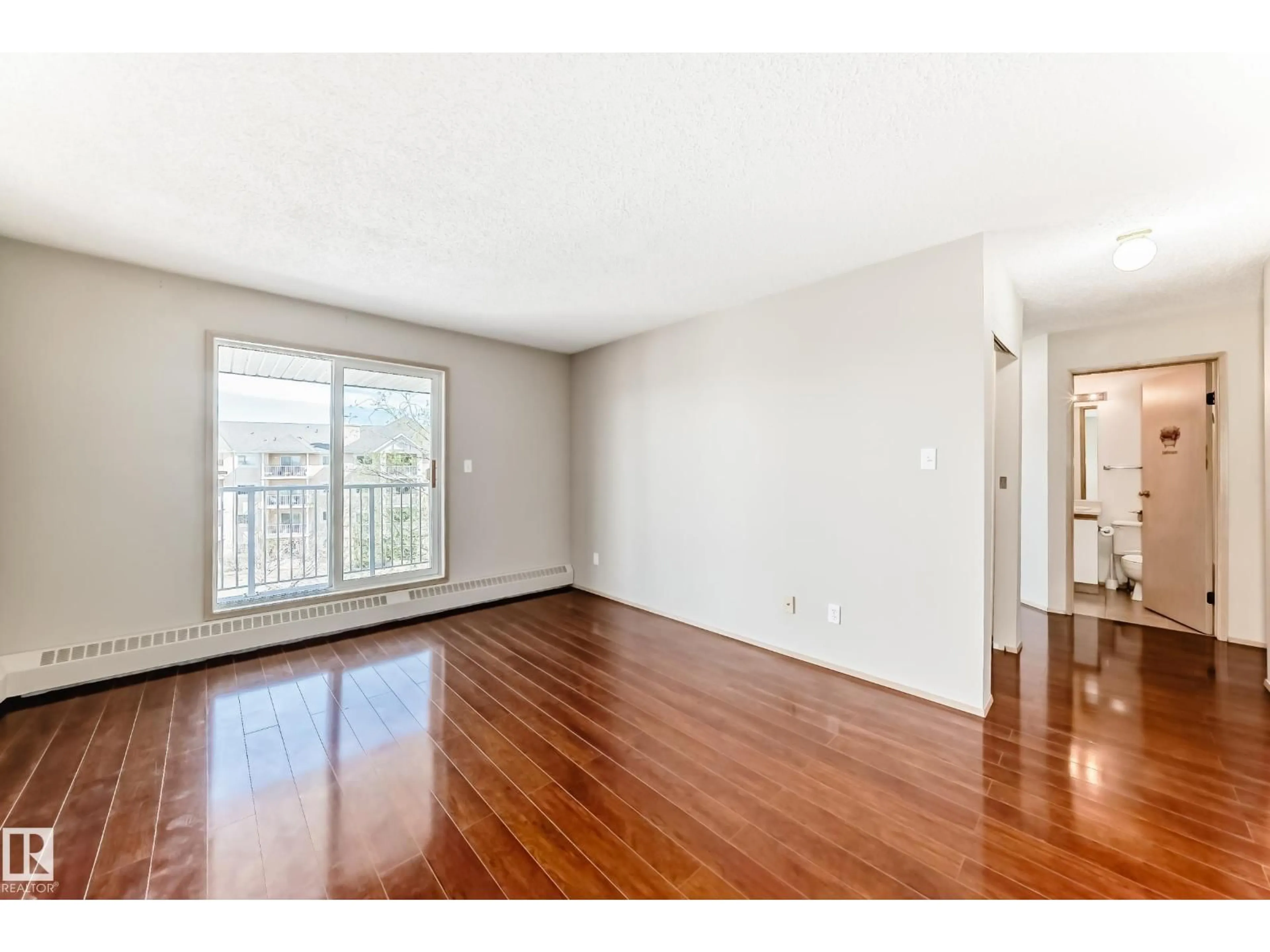 A pic of a room for #403 - 17467 98A AV, Edmonton Alberta T5T6E9