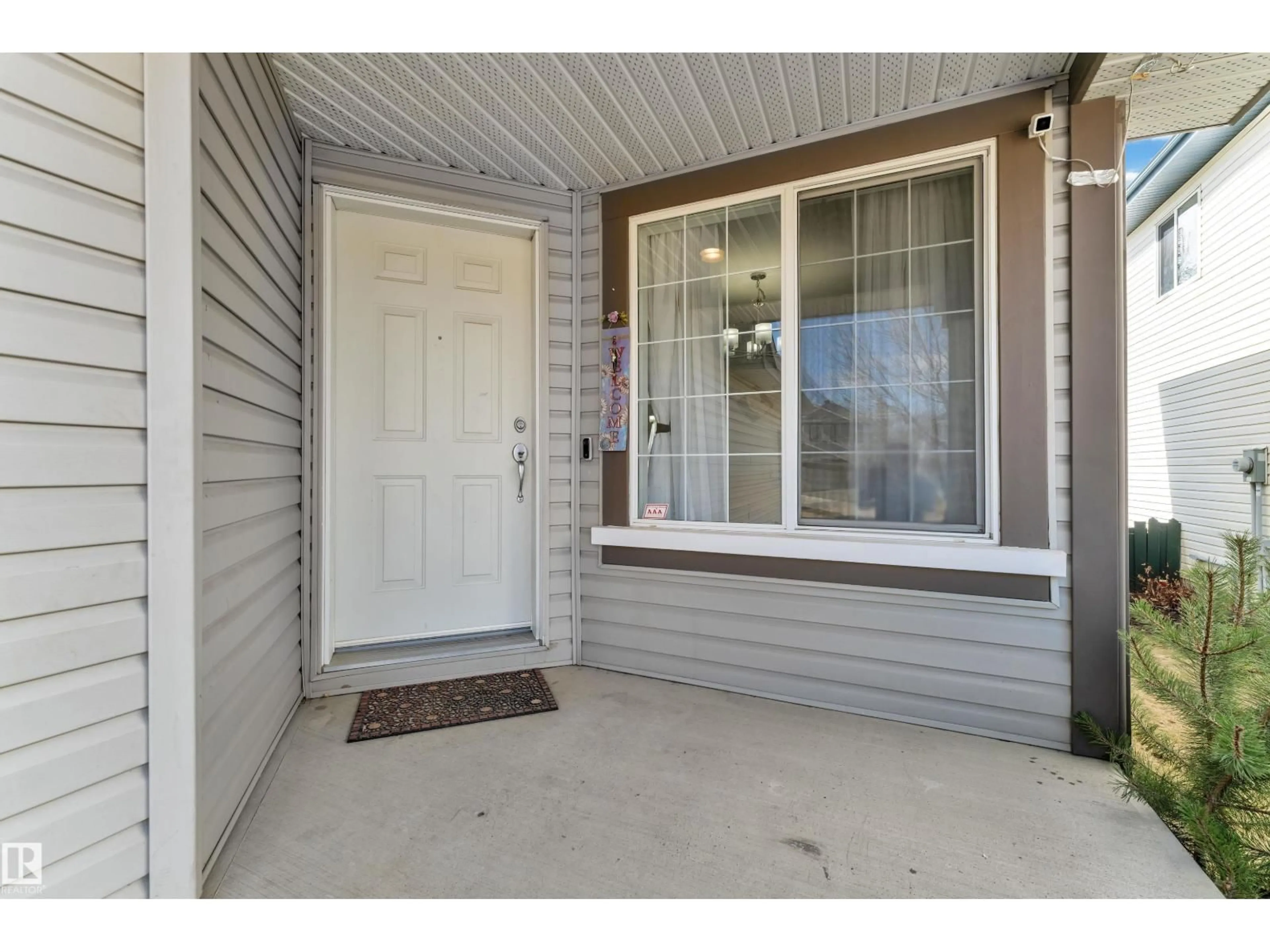 Indoor entryway for 1235 RUTHERFORD RD, Edmonton Alberta T6W1H4