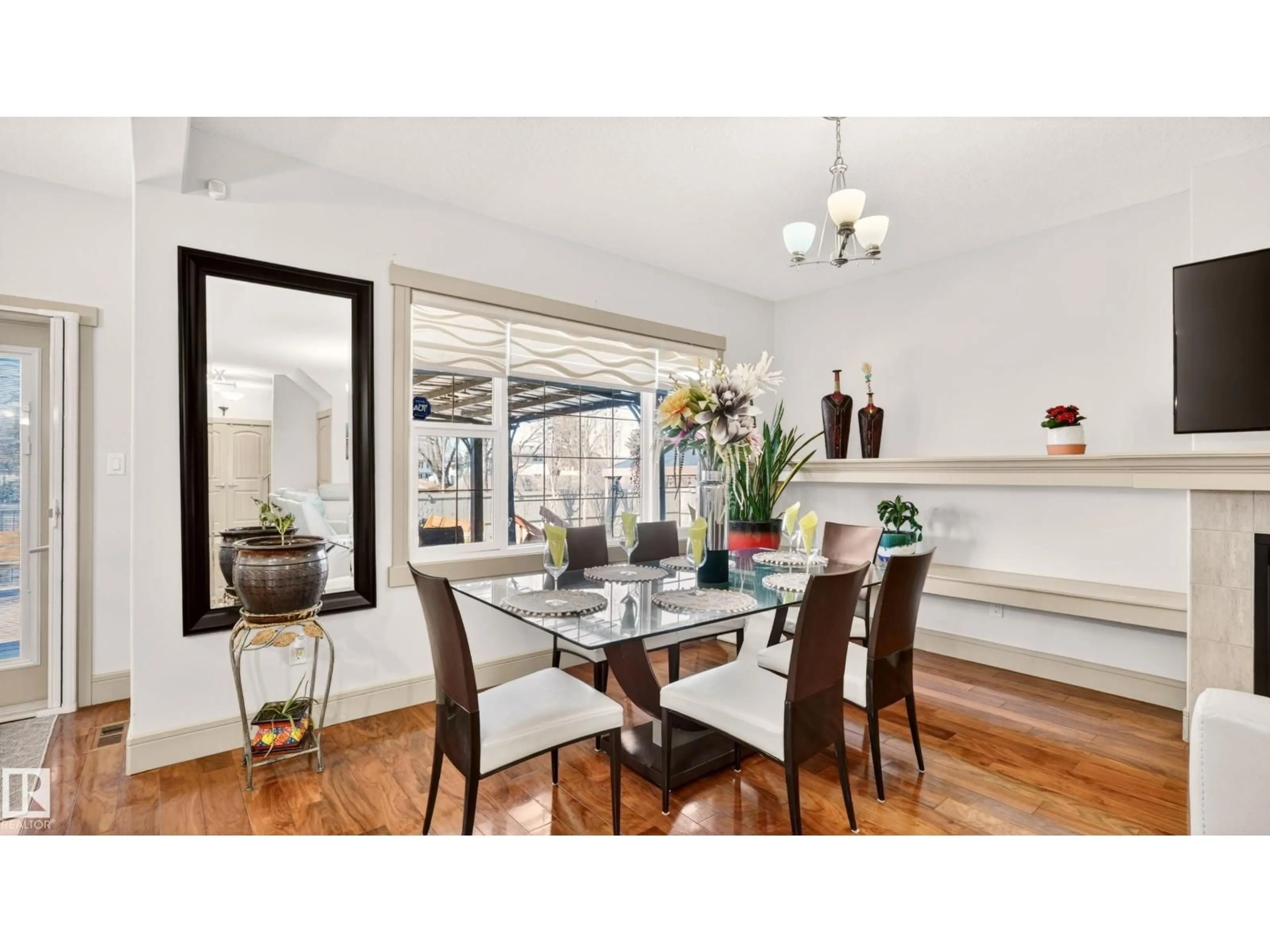 Dining room, unknown for 7276 MORGAN RD, Edmonton Alberta T6E6V7