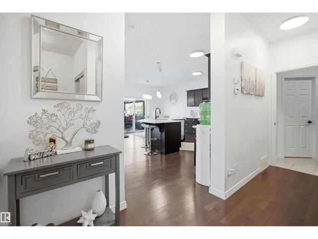 NW - 1453 HAYS WY, Edmonton 5