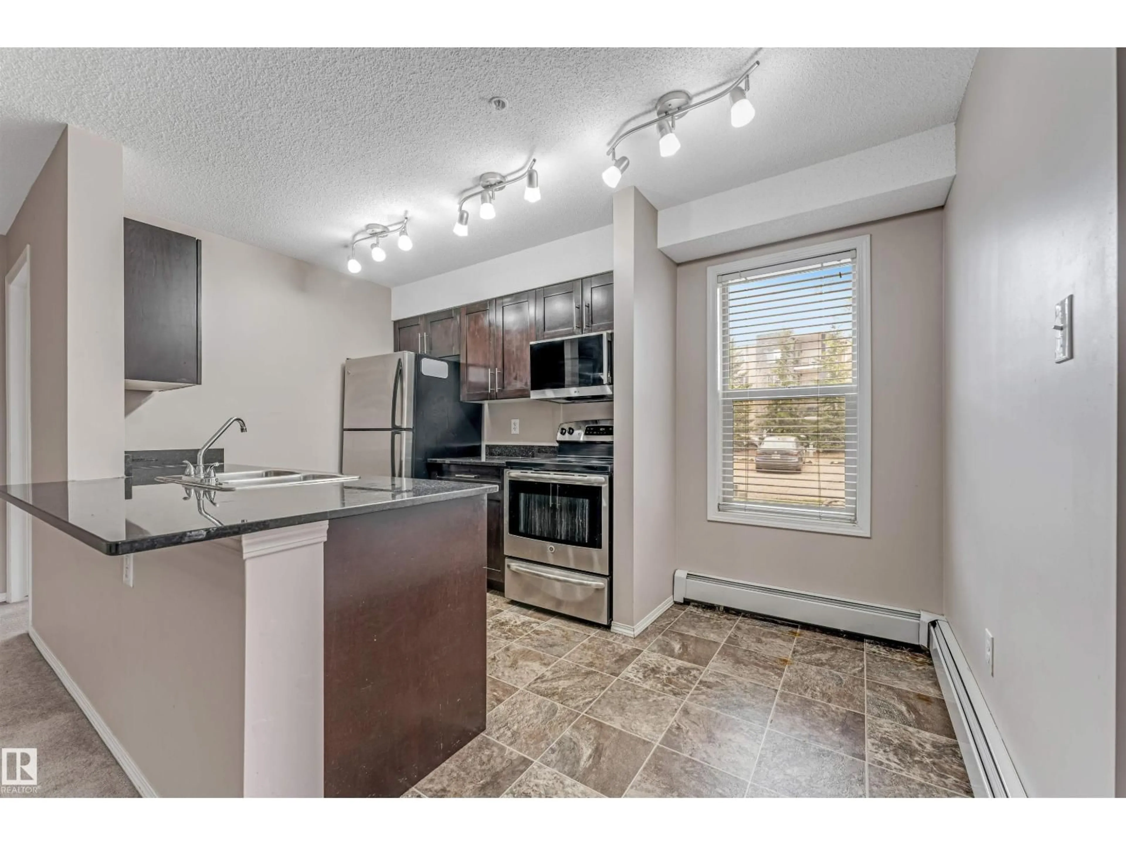 Standard kitchen, unknown for 118 - 11803 22 AVE SW, Edmonton Alberta T6W2R9