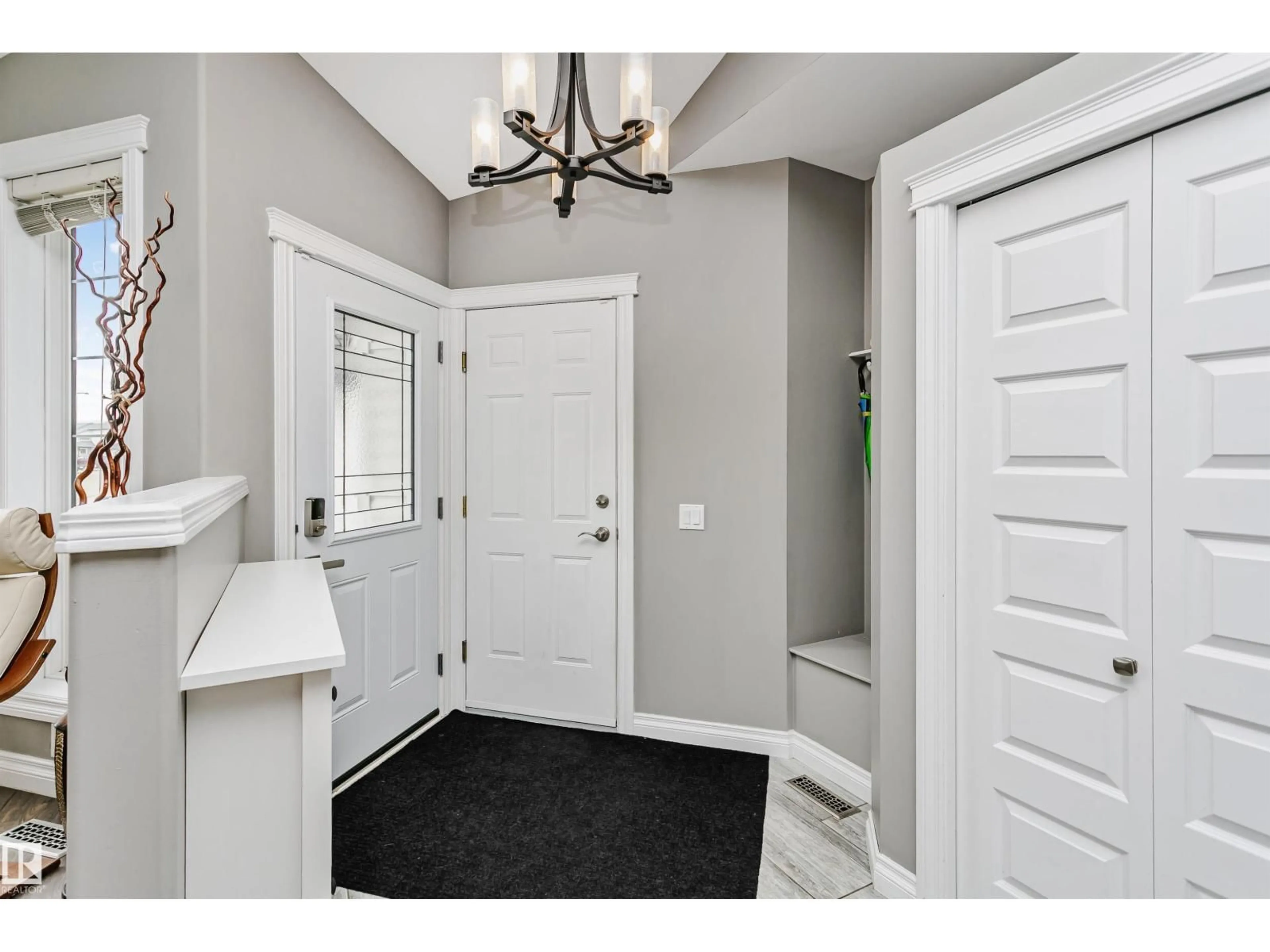 Indoor entryway for 12907 136 ST, Edmonton Alberta T5L5C8