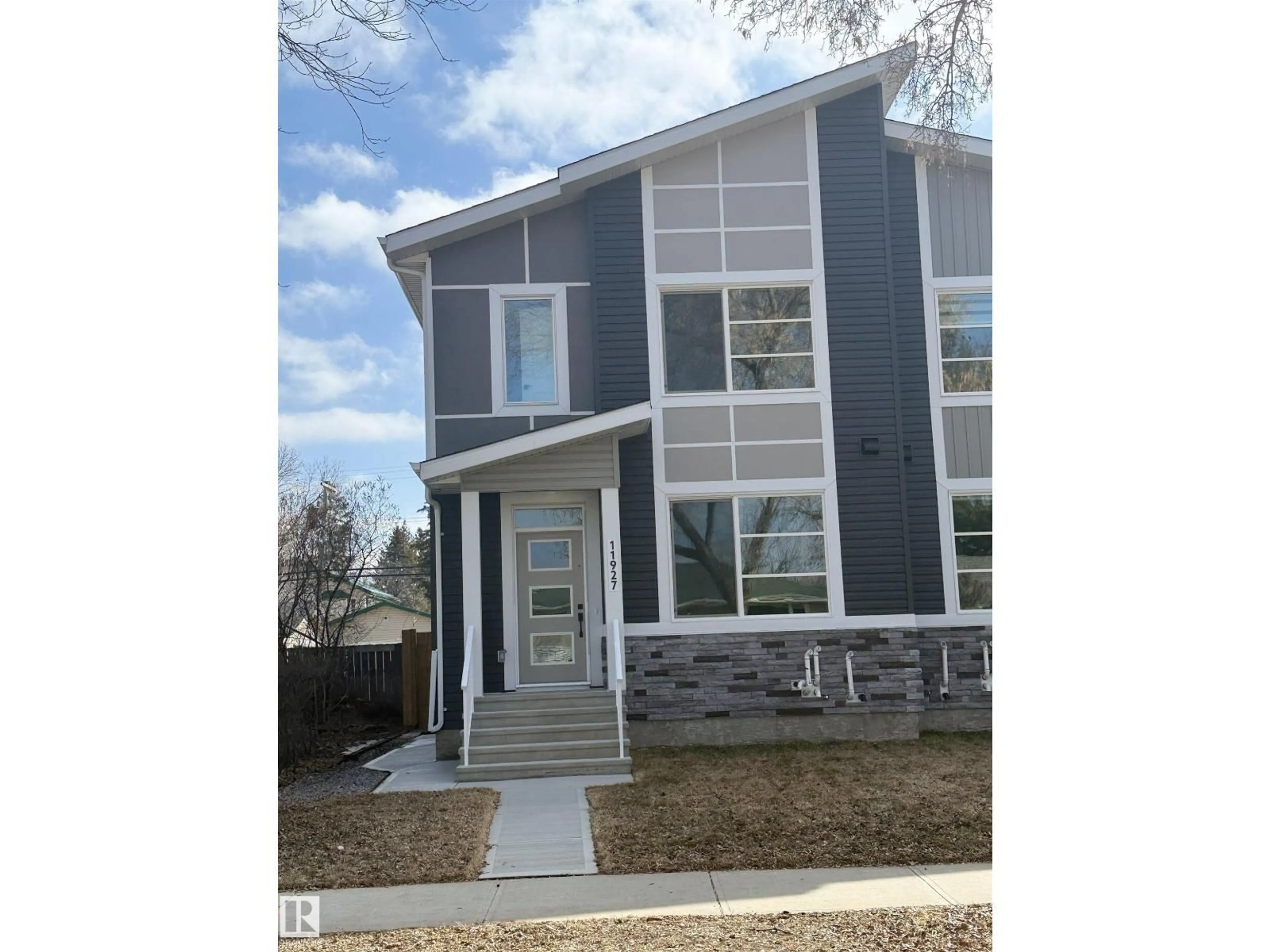 Home with vinyl exterior material, street for NW - 11927 123 ST, Edmonton Alberta T5L0G9