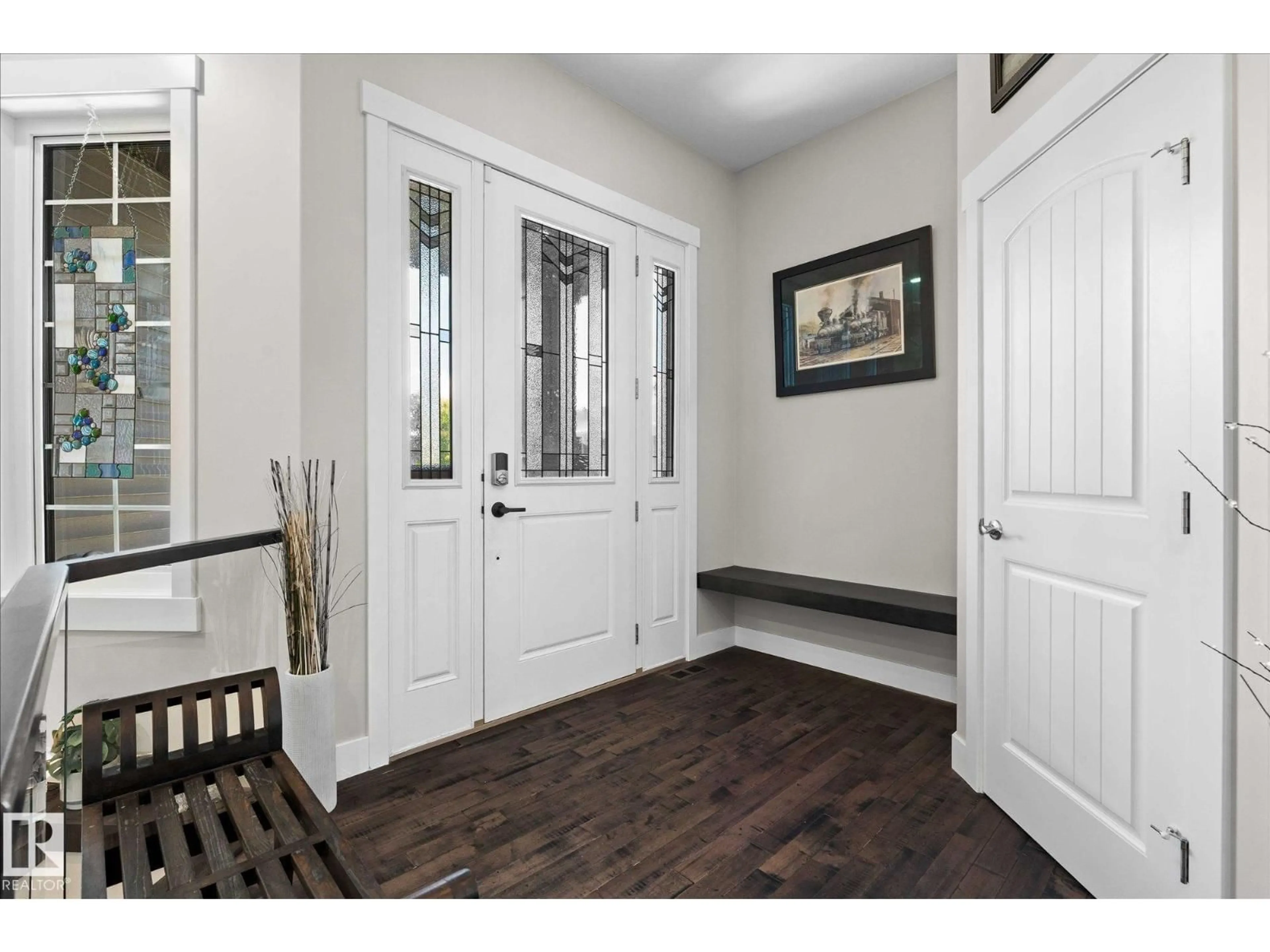 Indoor entryway for 15 LILAC BA, Spruce Grove Alberta T7X0V7