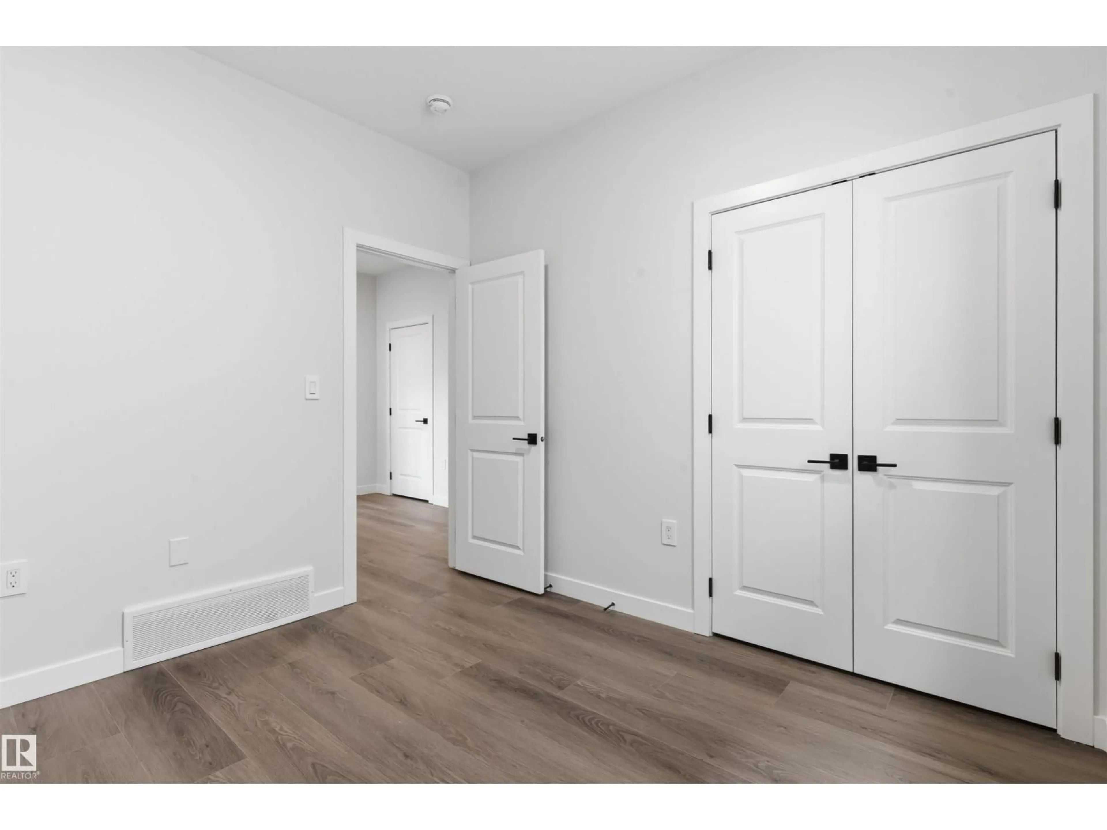 Unknown for 56 MEADOWGROVE LANDING, Spruce Grove Alberta T7X0W2