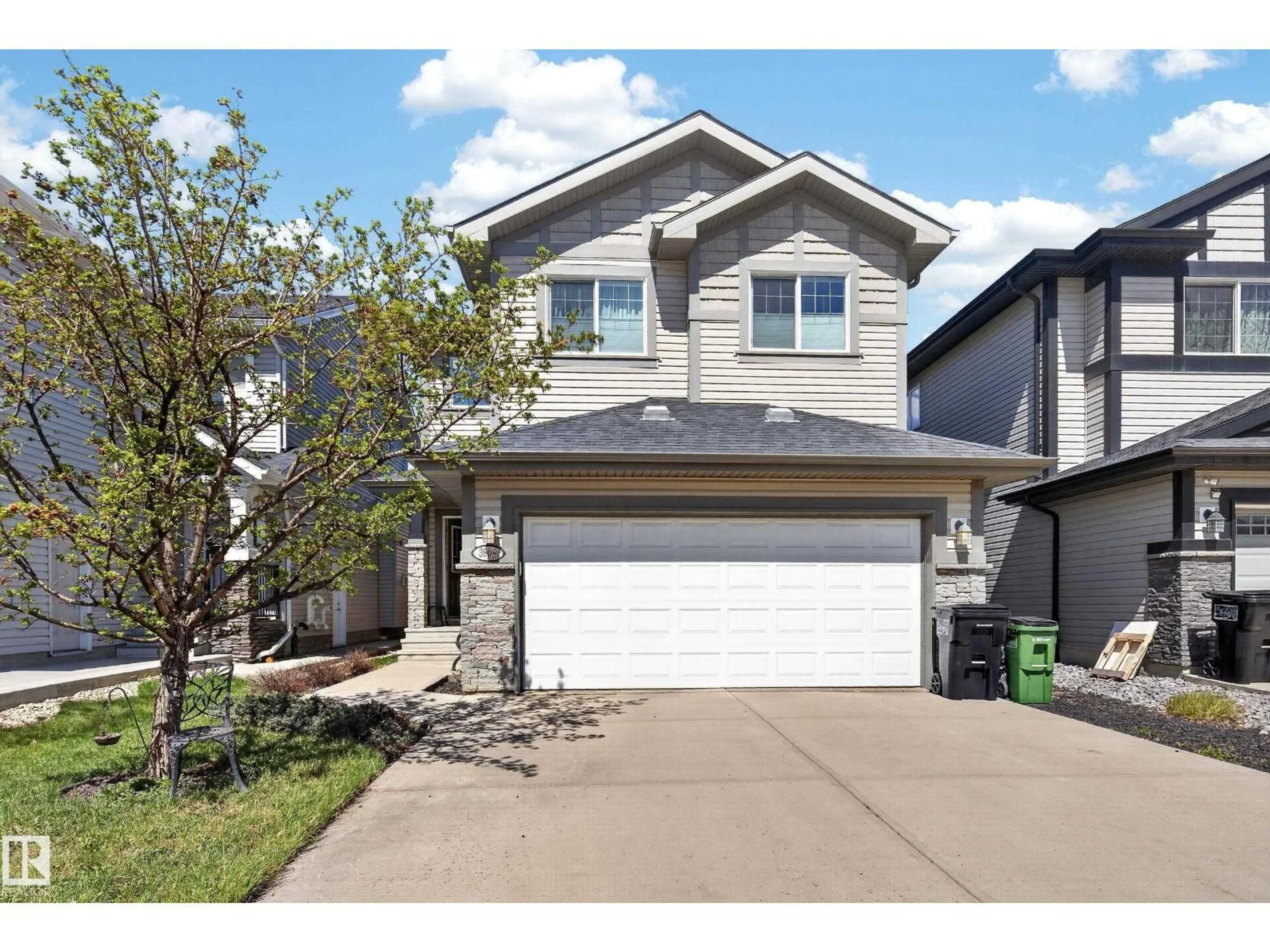 Unknown for 3908 AGAR CT, Edmonton Alberta T6W2G3