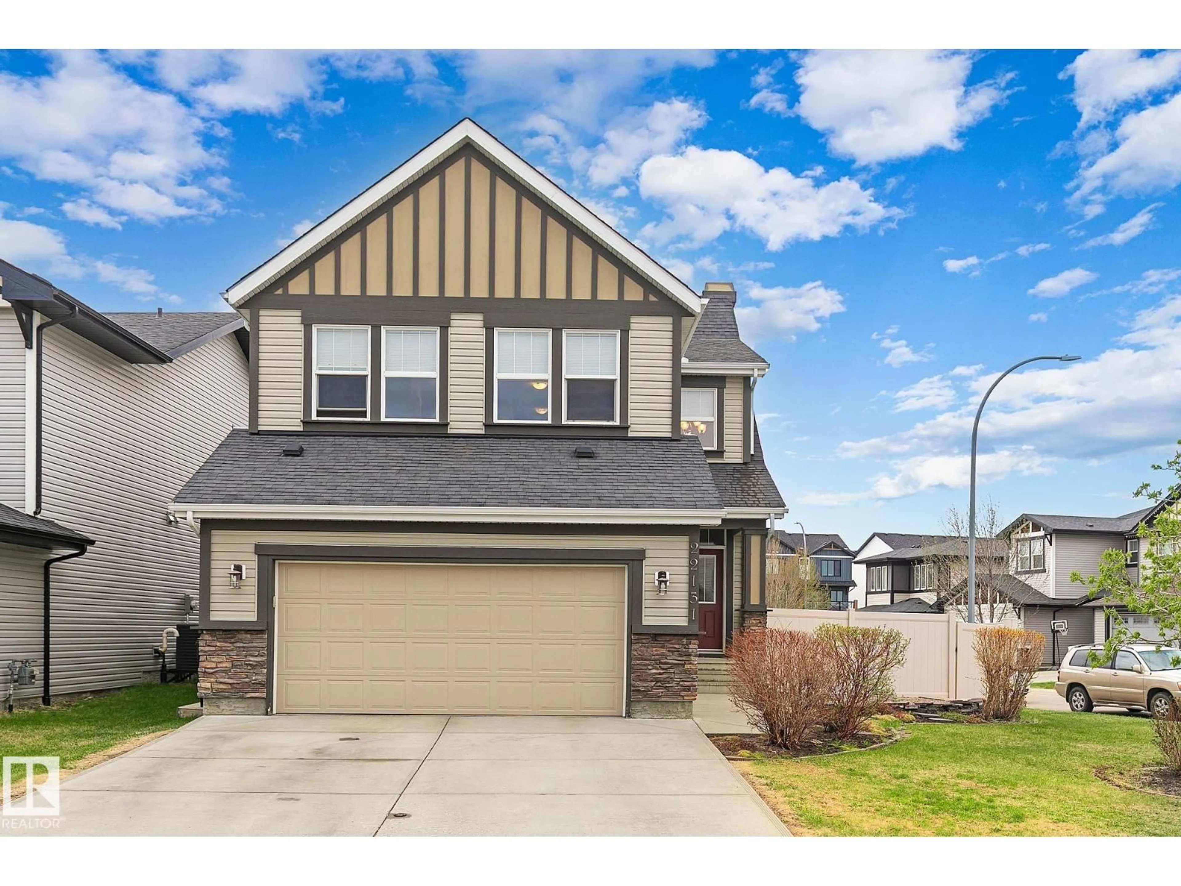 Unknown for 22131 95 AV, Edmonton Alberta T5T1N1