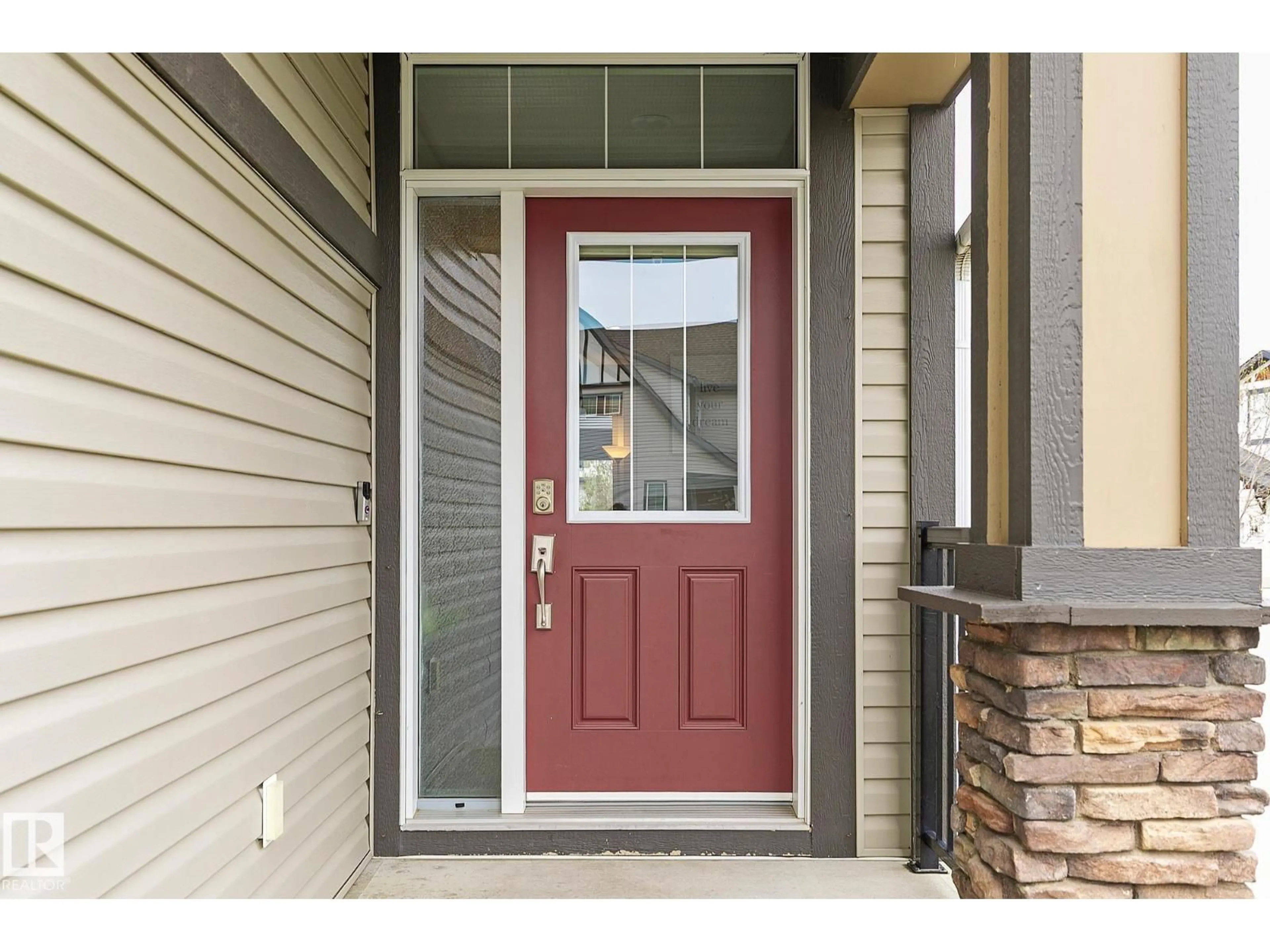 Unknown for 22131 95 AV, Edmonton Alberta T5T1N1