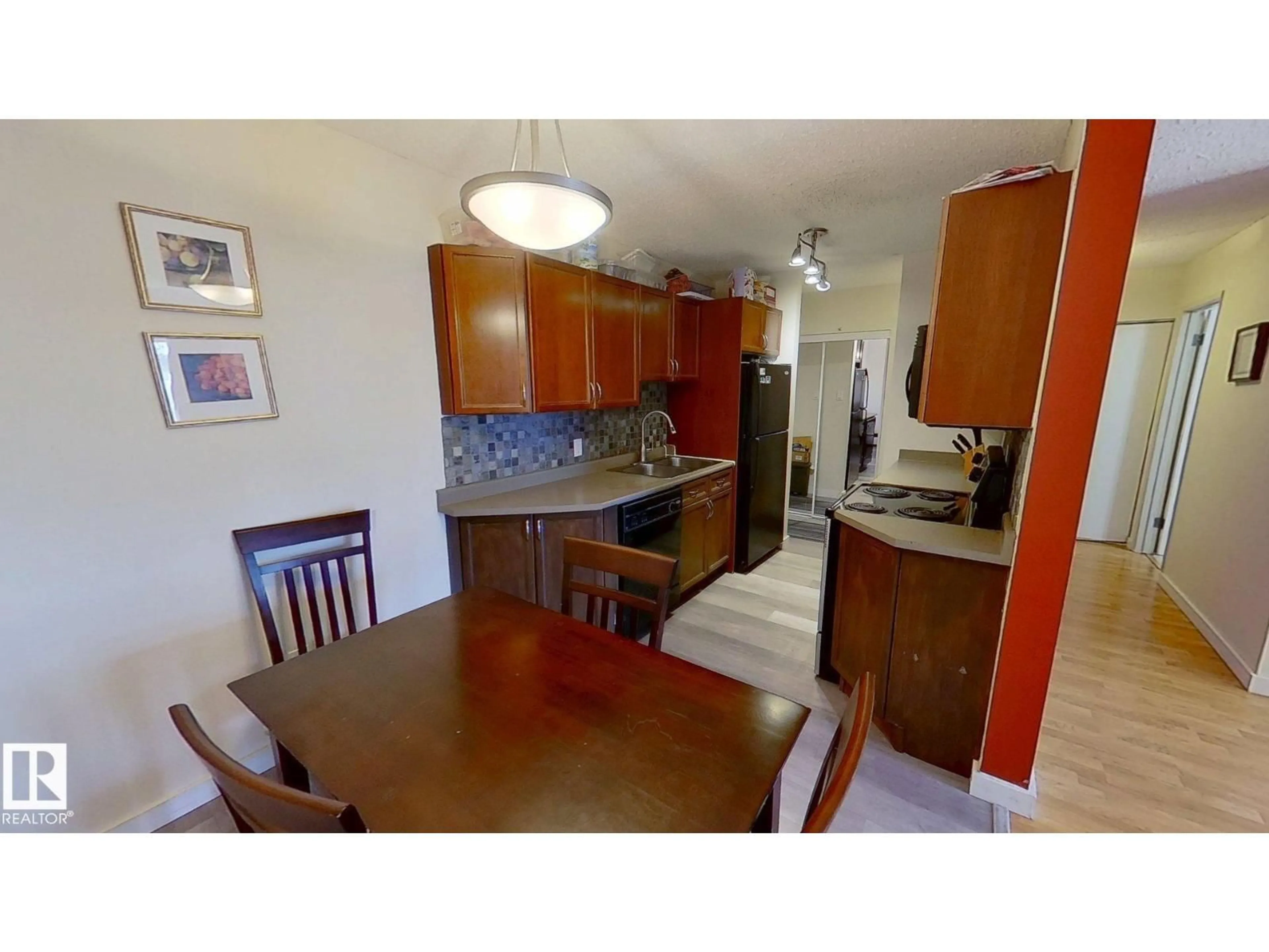 Unknown for #401 - 10326 117 ST, Edmonton Alberta T5K1X8