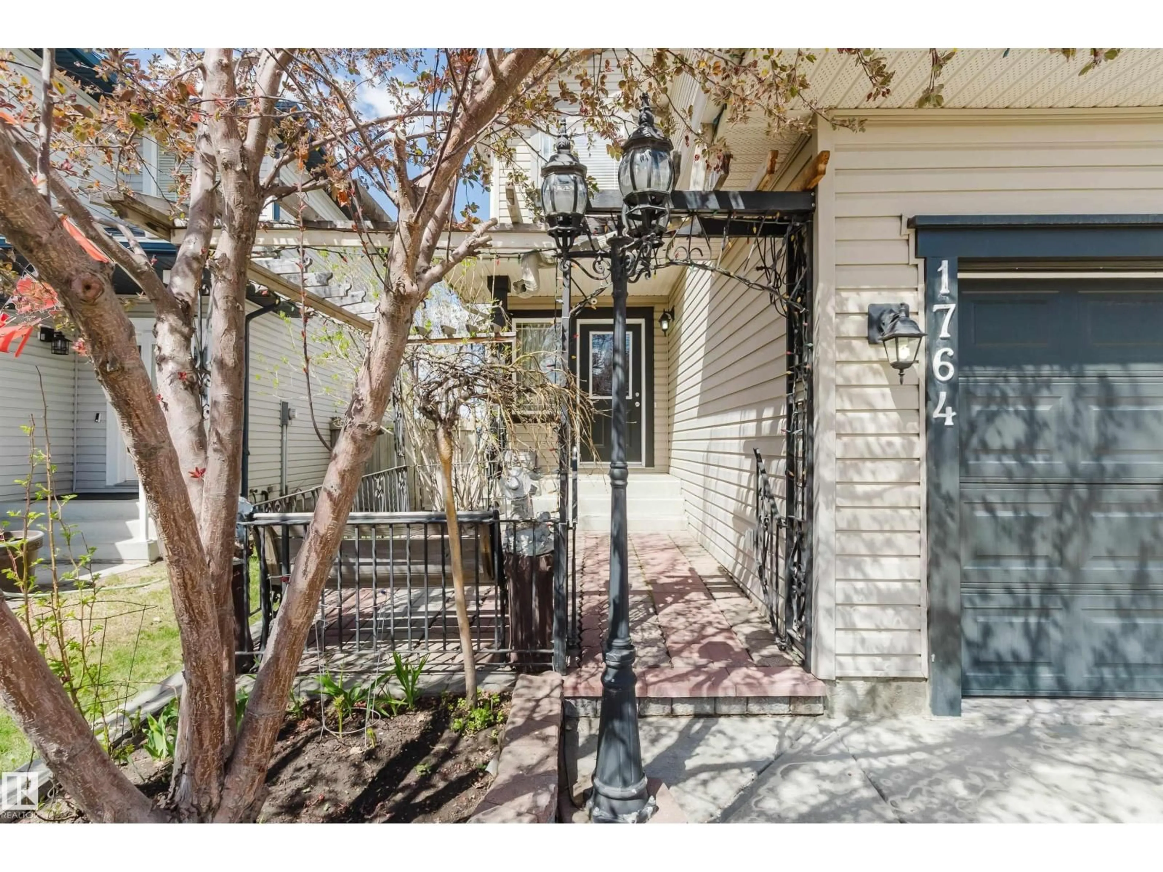 Unknown for 1764 MELROSE CR, Edmonton Alberta T6W0A2