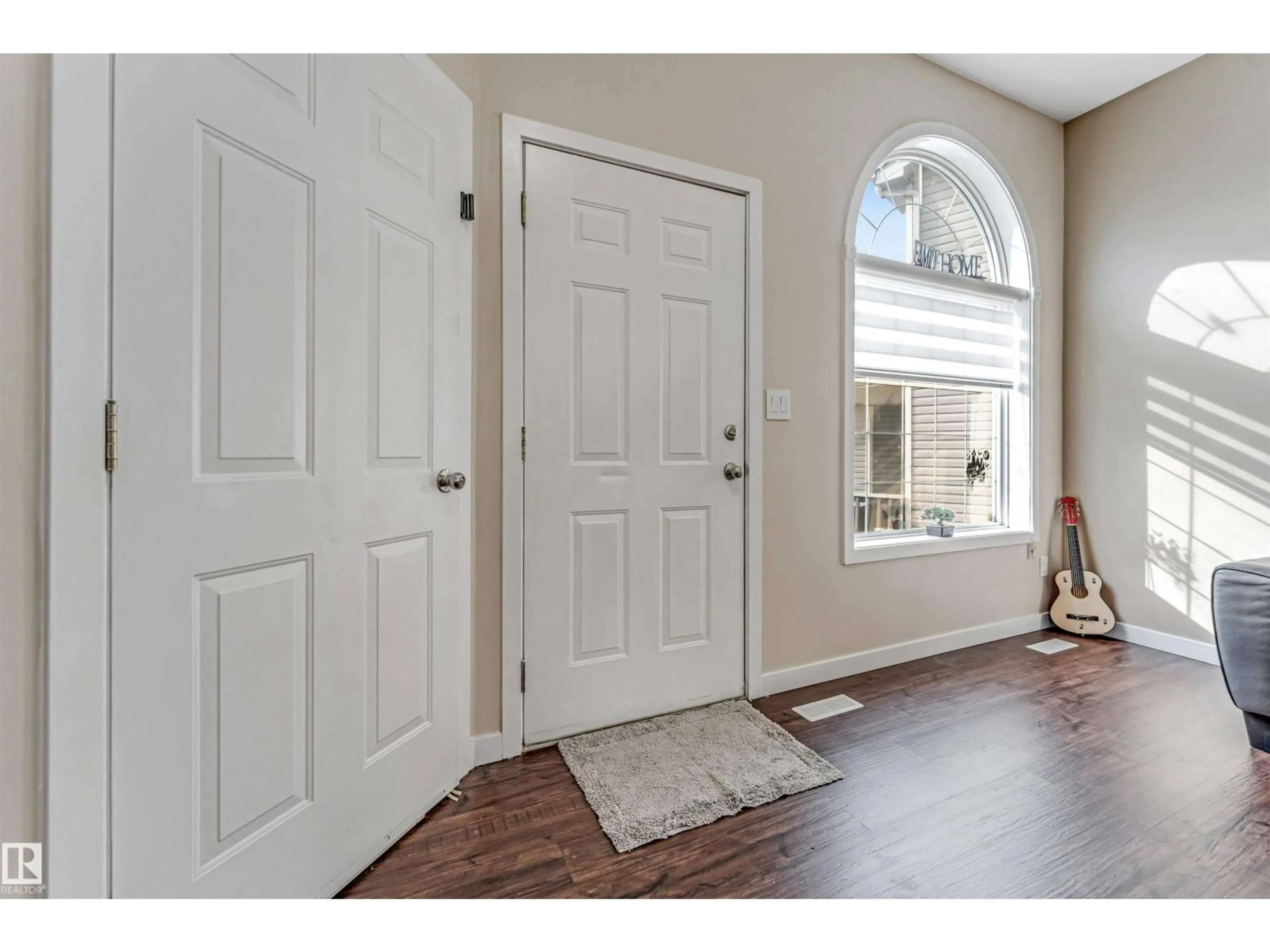 Unknown for 1529 49A ST NW, Edmonton Alberta T6L6Y6
