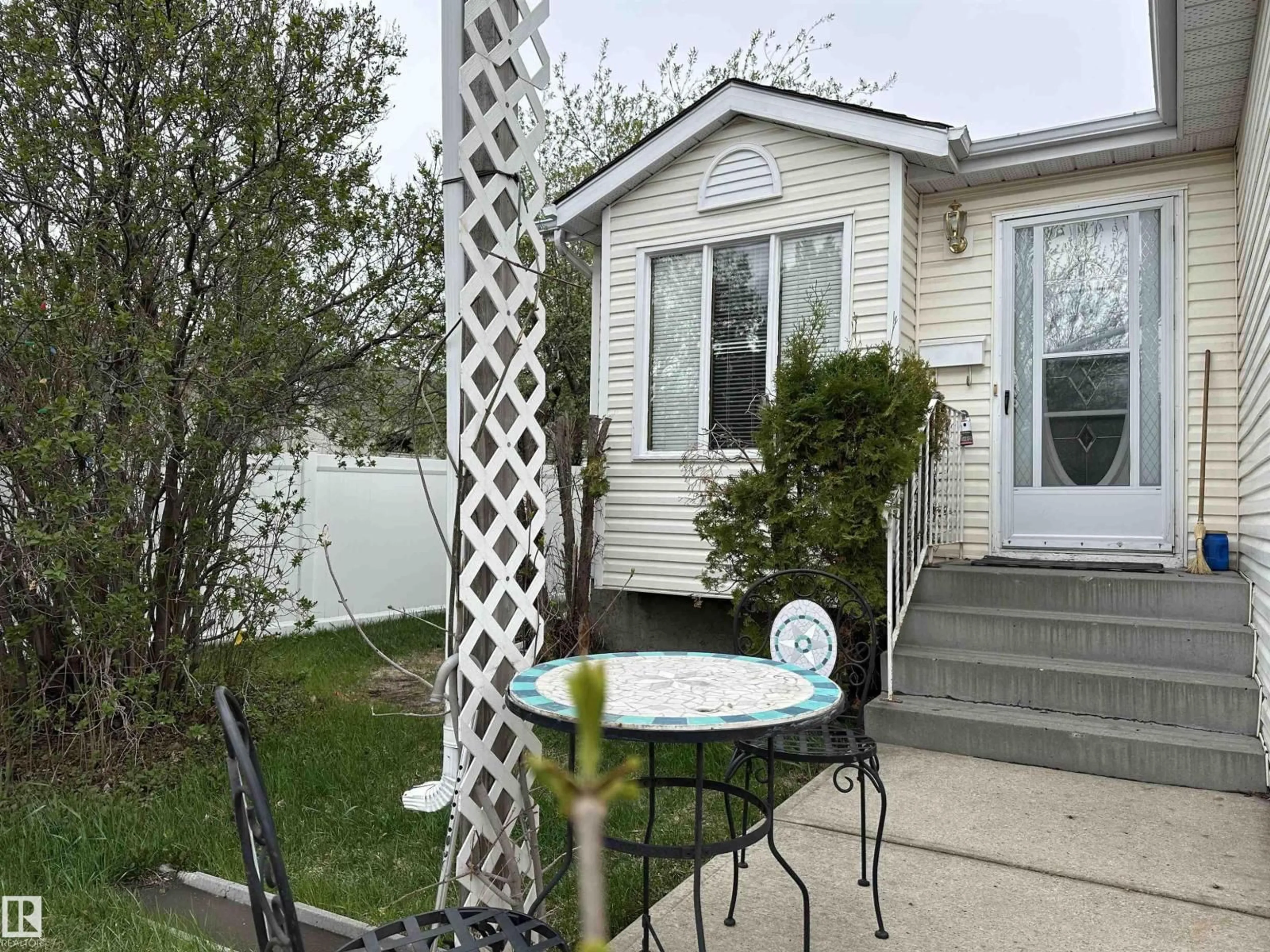 Unknown for 54 DARLINGTON DR, Sherwood Park Alberta T8H1R7