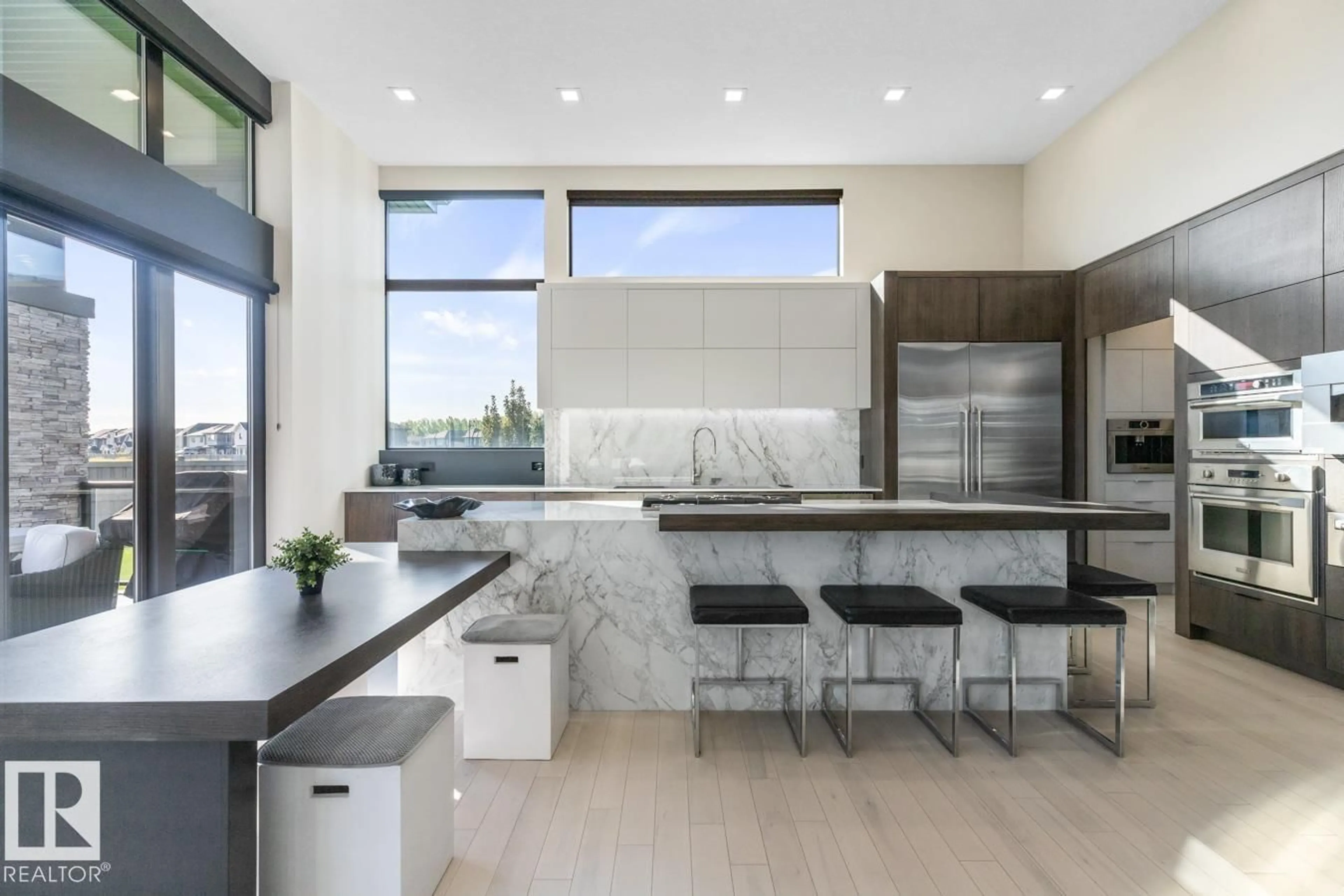Unknown for 5536 CHEGWIN PT, Edmonton Alberta T6W4A8
