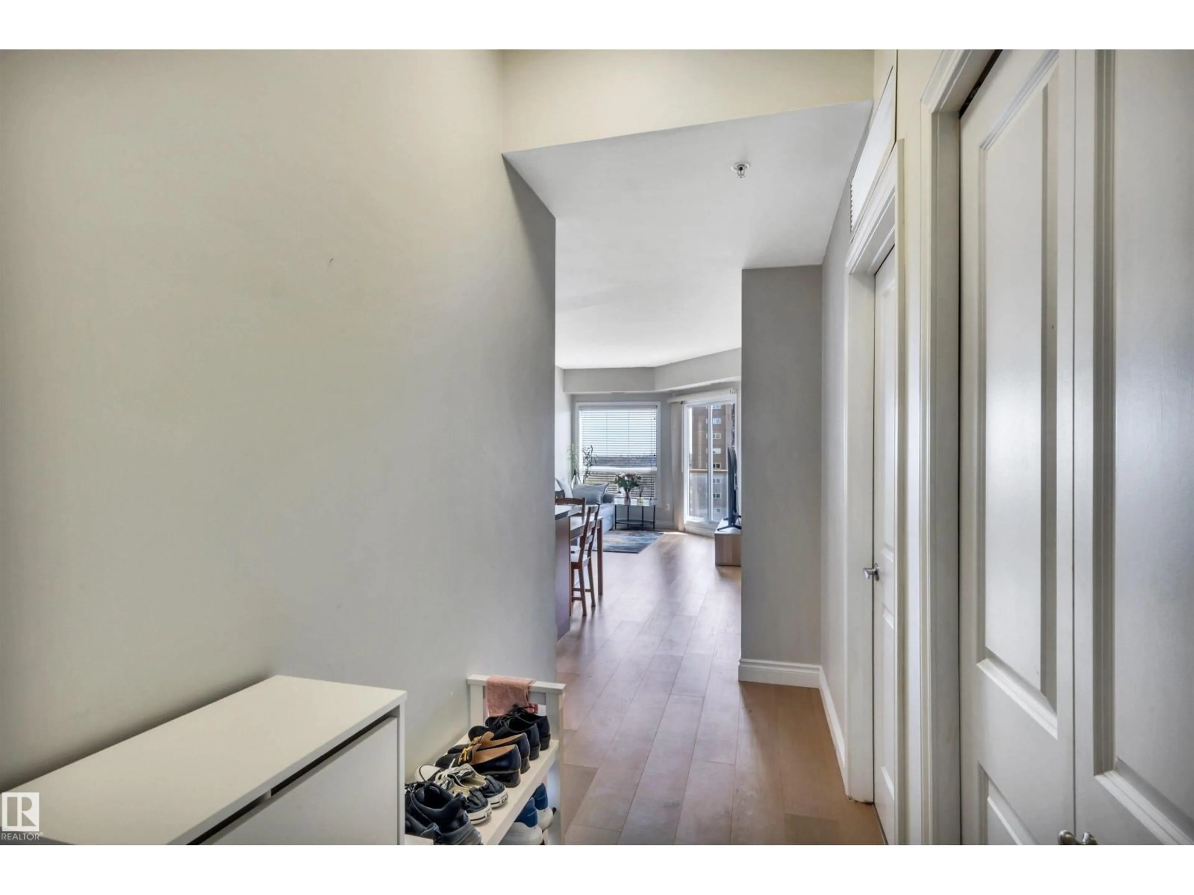 Unknown for 902 9819 104 ST NW, Edmonton Alberta T5K0Y8