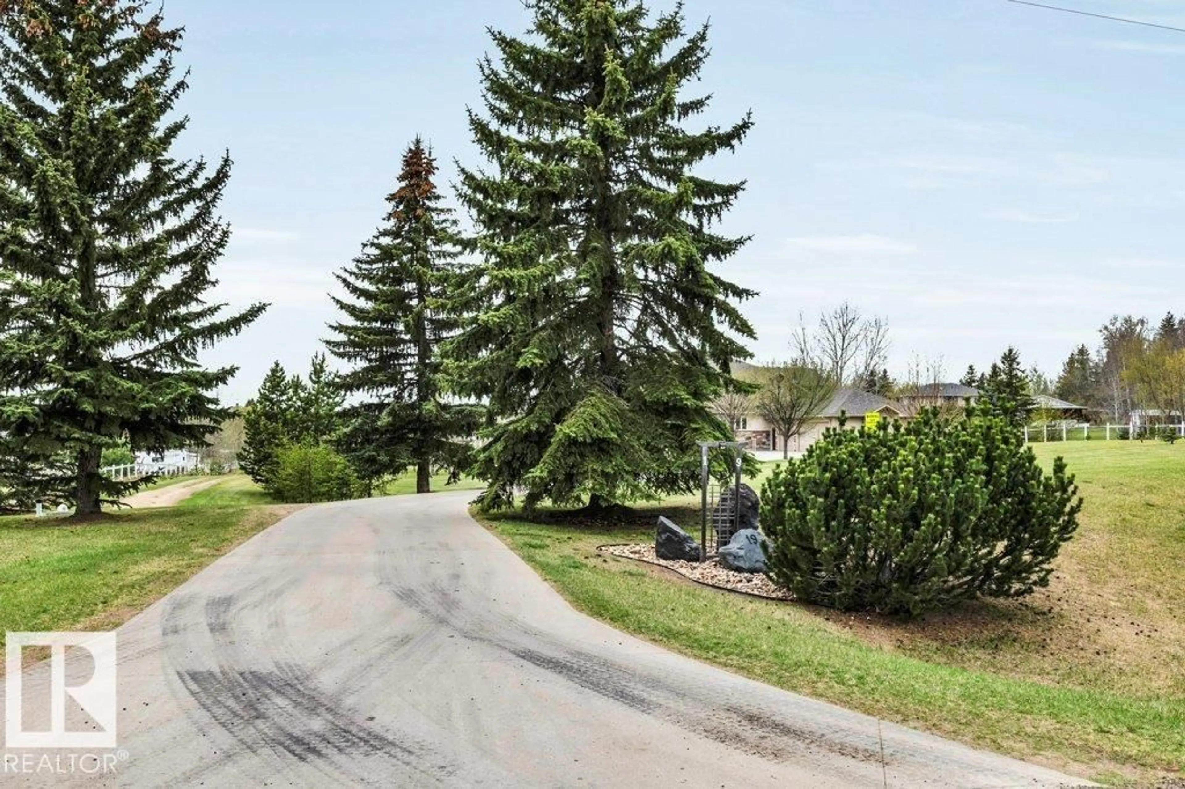Unknown for 19 - 51214 RGE RD 260, Rural Parkland County Alberta T7Y1B1