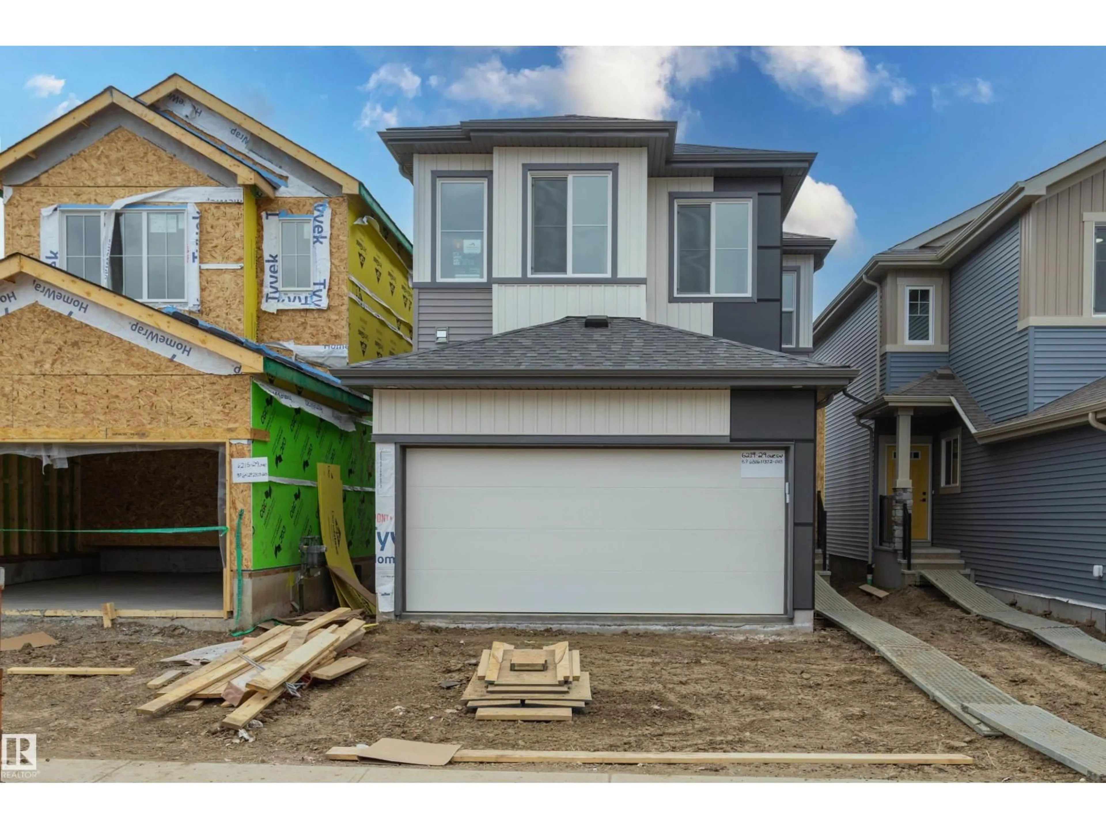 Unknown for 6219 29 AV, Edmonton Alberta T6X3J2