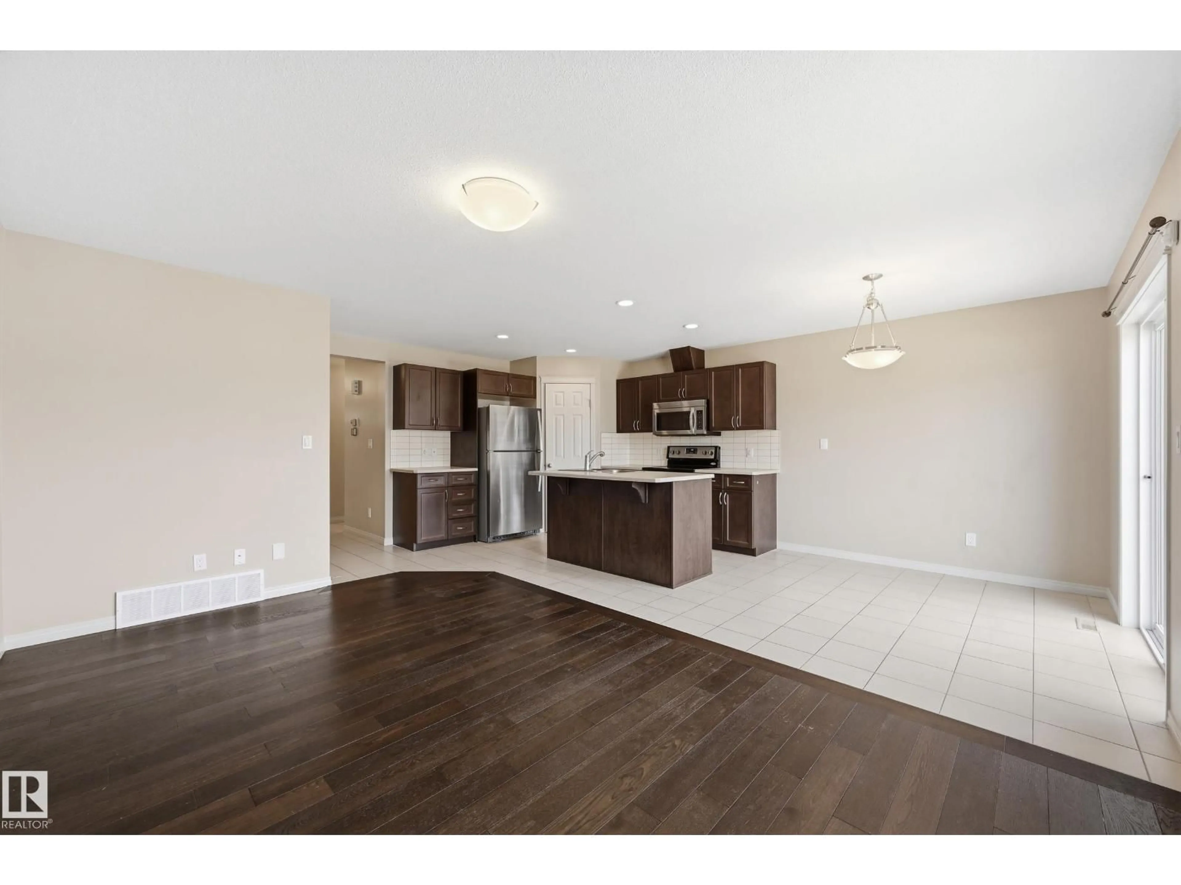 Unknown for SW - 2170 52A ST, Edmonton Alberta T6X1X5