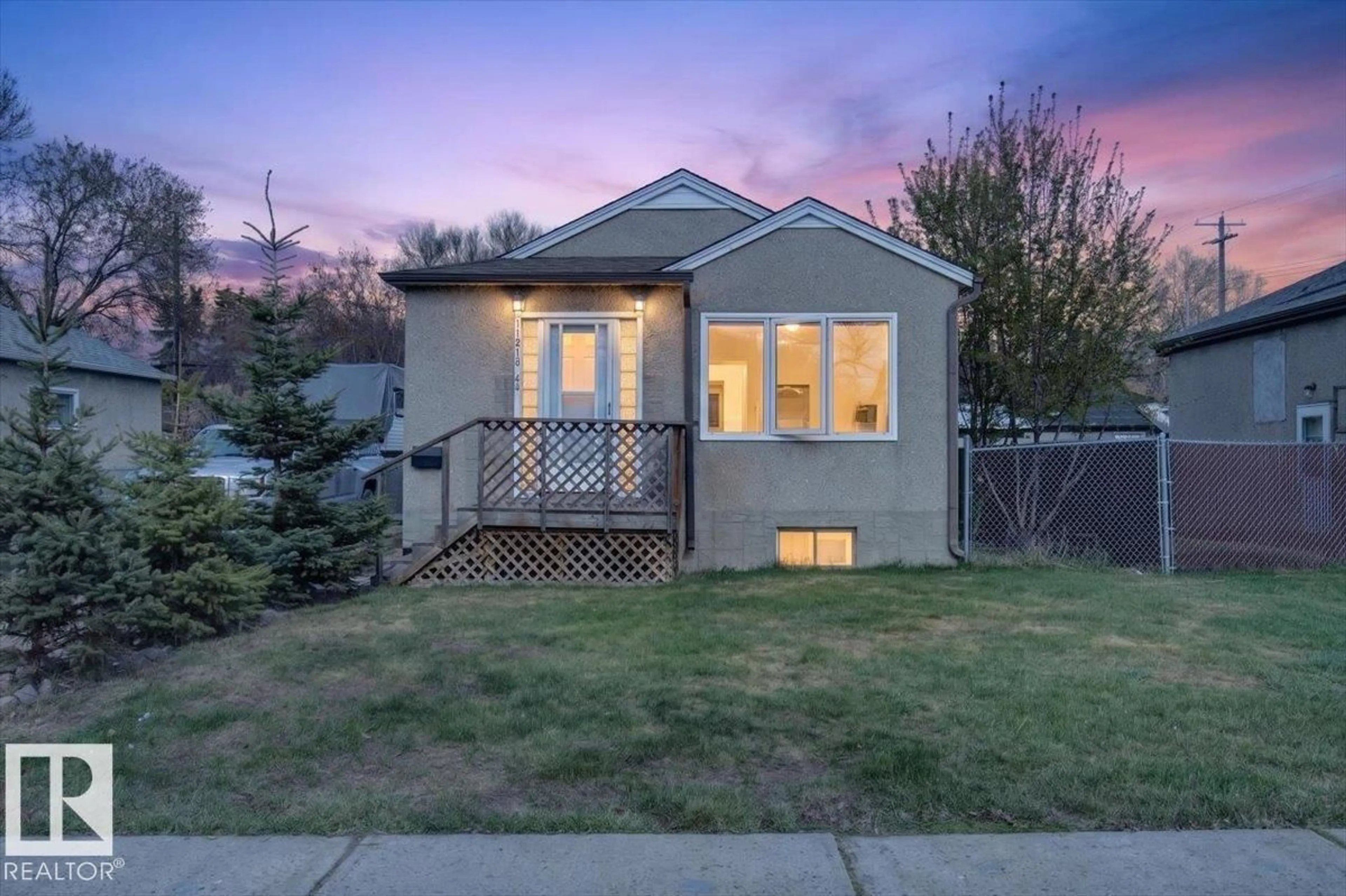 Unknown for 11813 39 ST, Edmonton Alberta T5W2J4