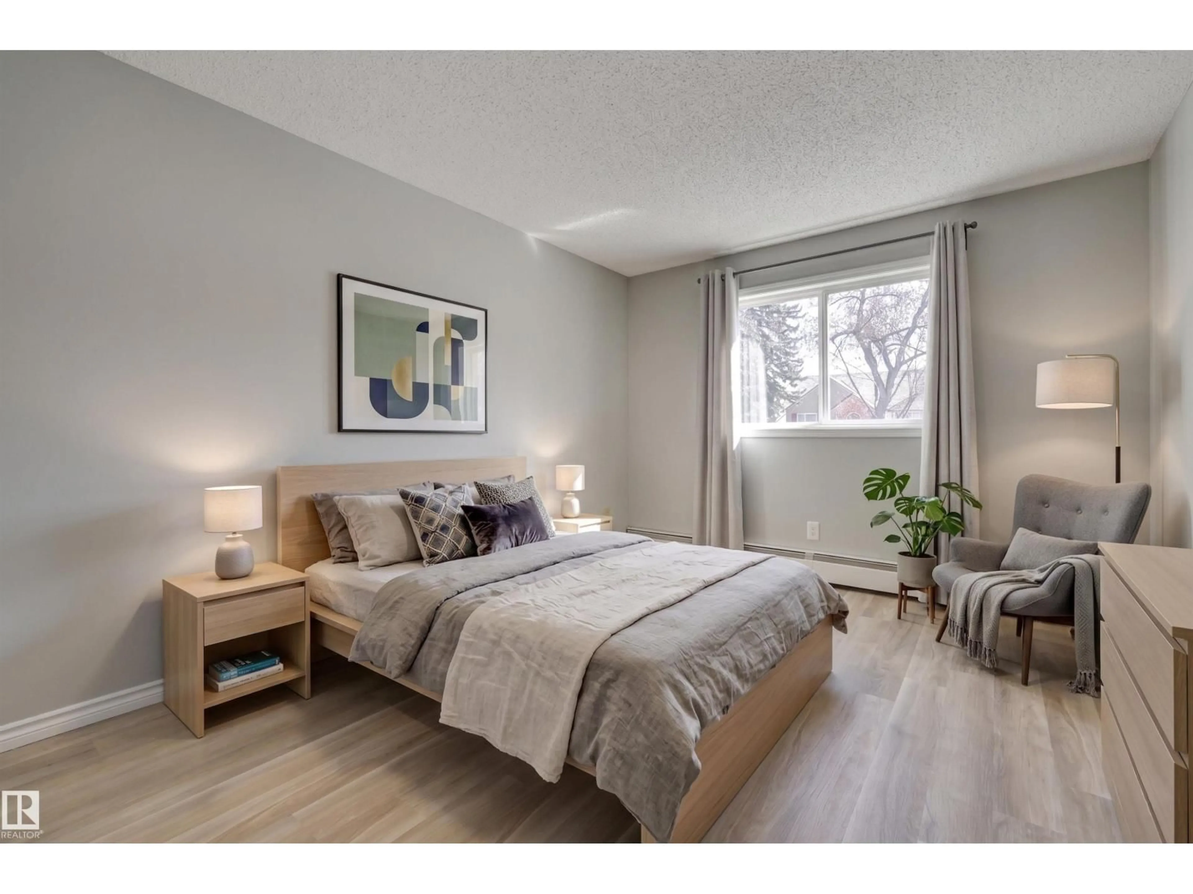 Unknown for 113 10838 108 ST NW, Edmonton Alberta T5H3A6